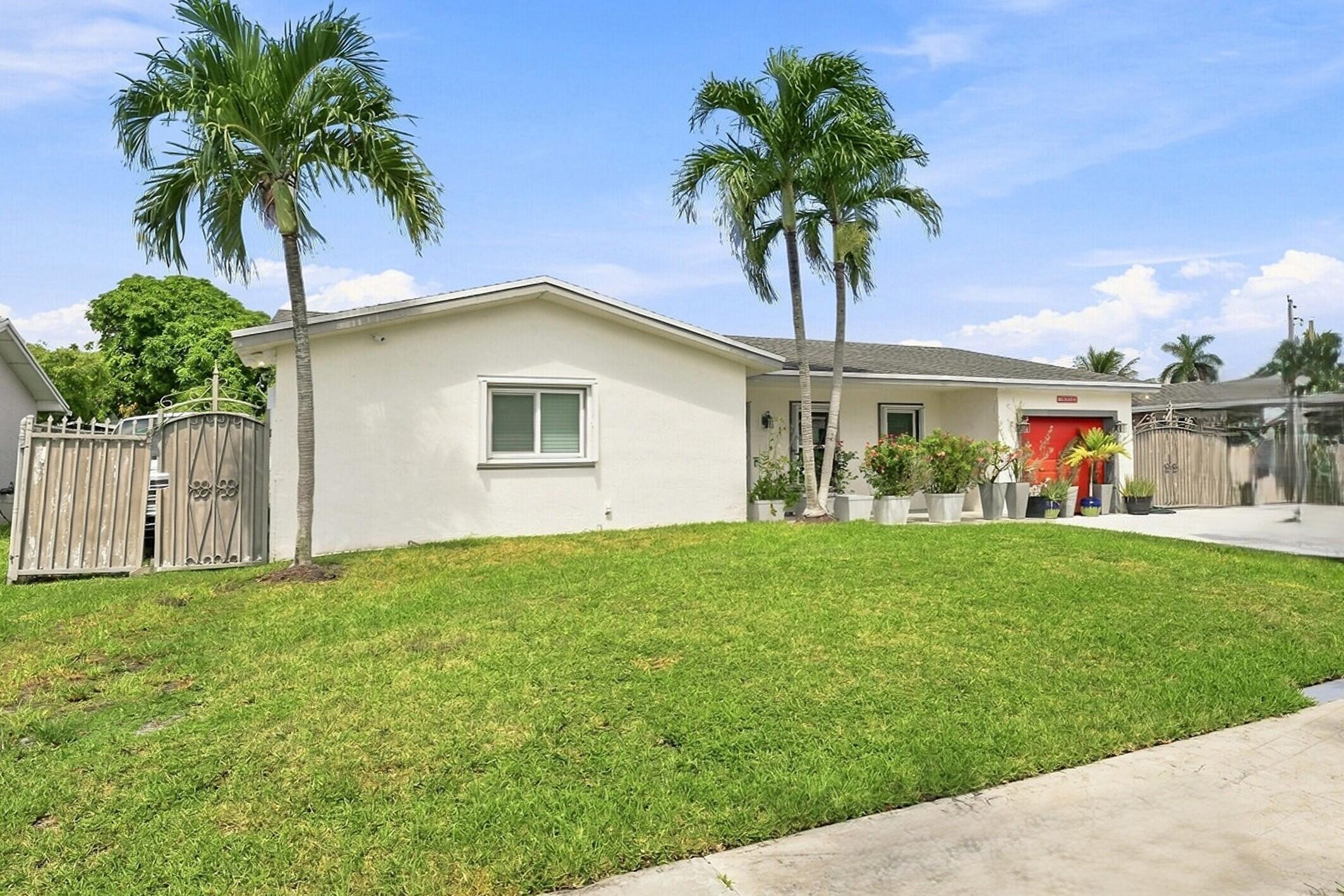 16820 SW 108th Avenue — Photo 3