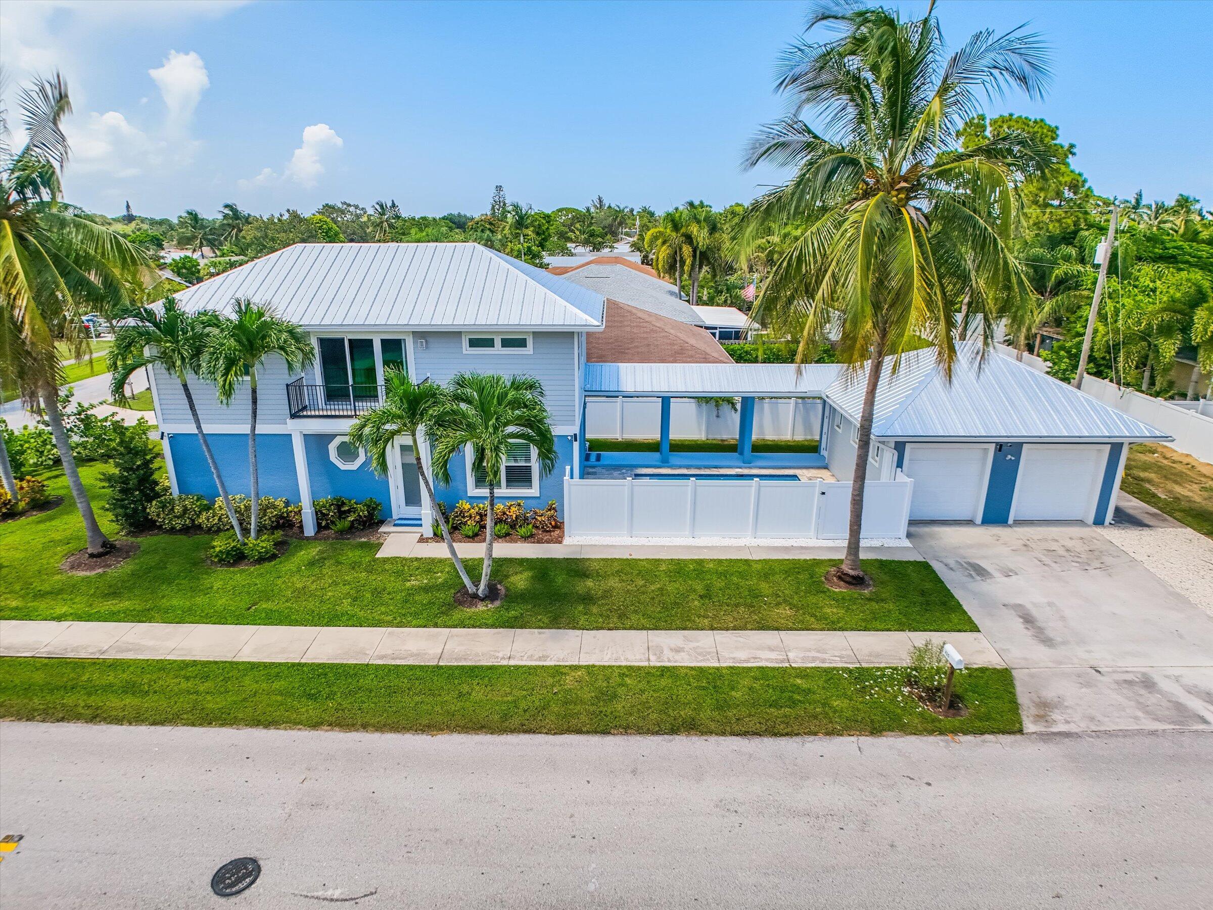 425 Hugh Street, Jupiter FL 33458