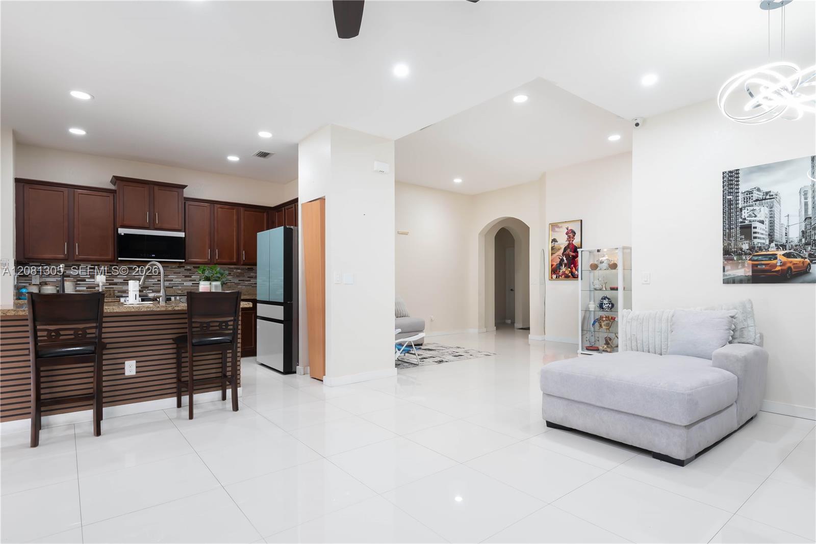 11828 SW 253rd St — Photo 5