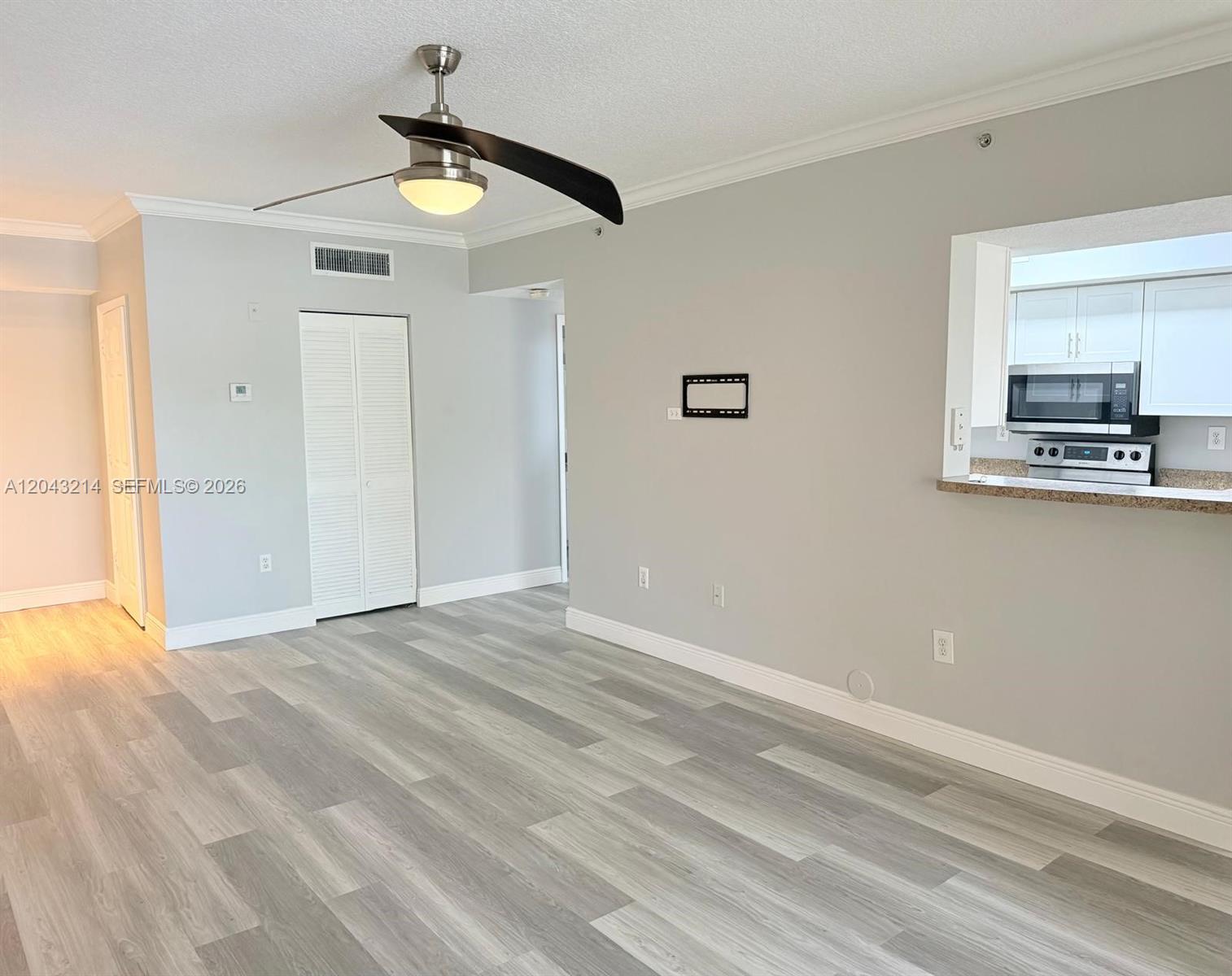 100 SW 117th Ter # 2207 — Photo 3