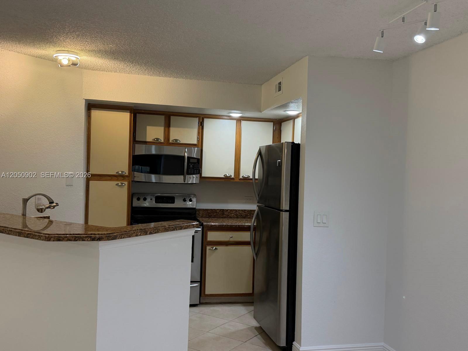 643 Vista Isles Dr # 1812 — Photo 2