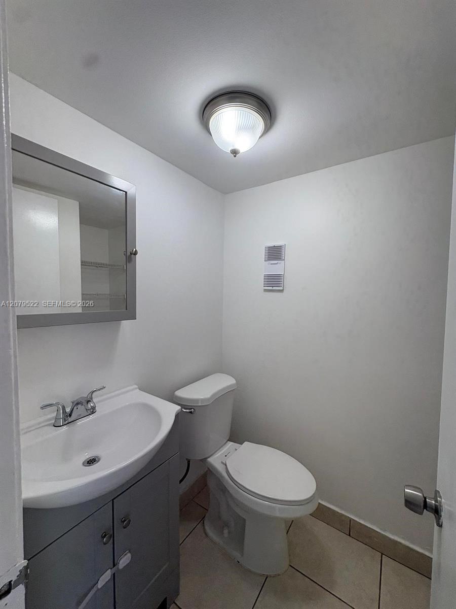 7510 SW 152nd Ave # C204 — Photo 4