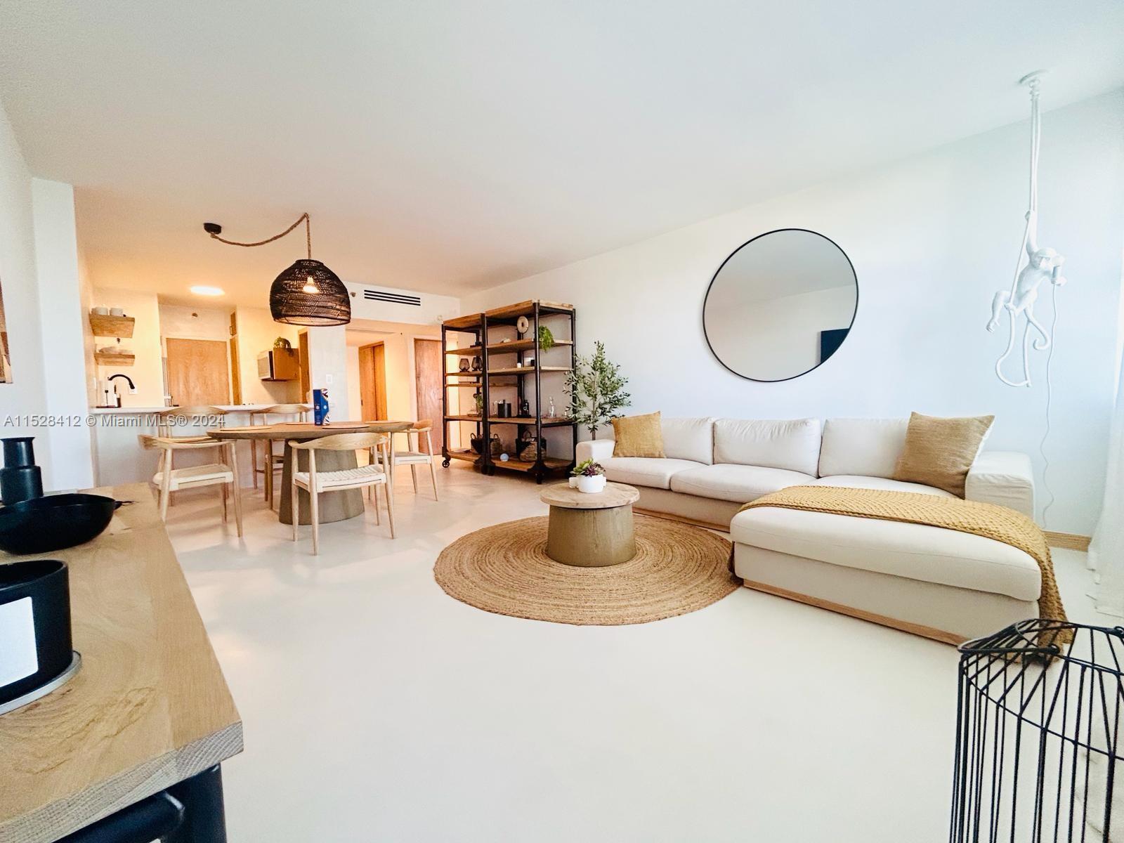 100 Lincoln Rd # 1543, Miami Beach FL 33139