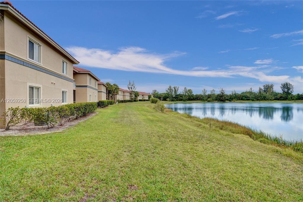 1169 Golden Lakes Blvd # 1123, West Palm Beach FL 33411