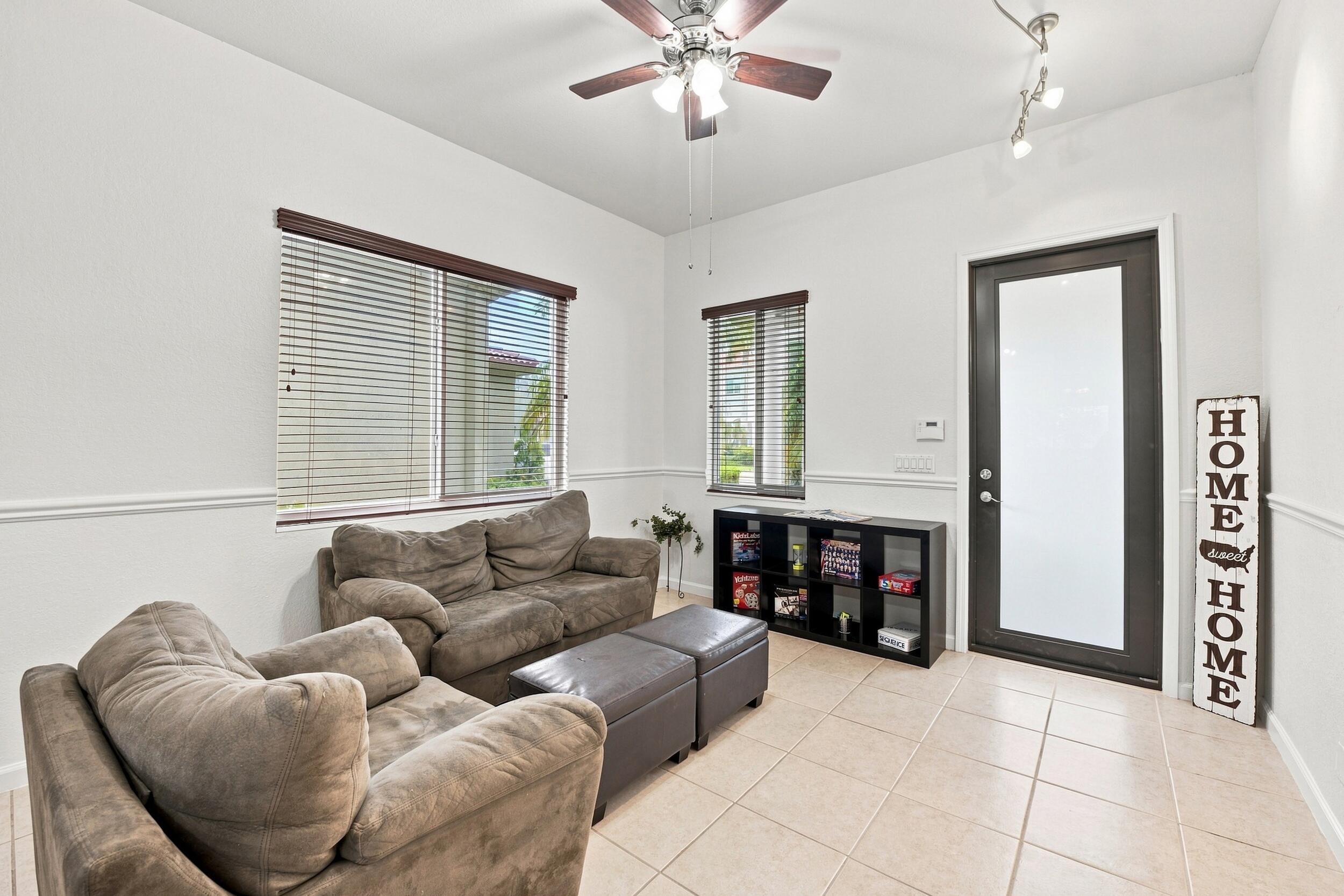23 COUNTRY LAKE Circle — Photo 4