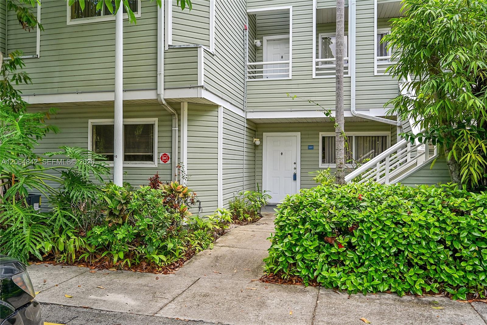 3453 NW 44th St # 107, Oakland Park FL 33309