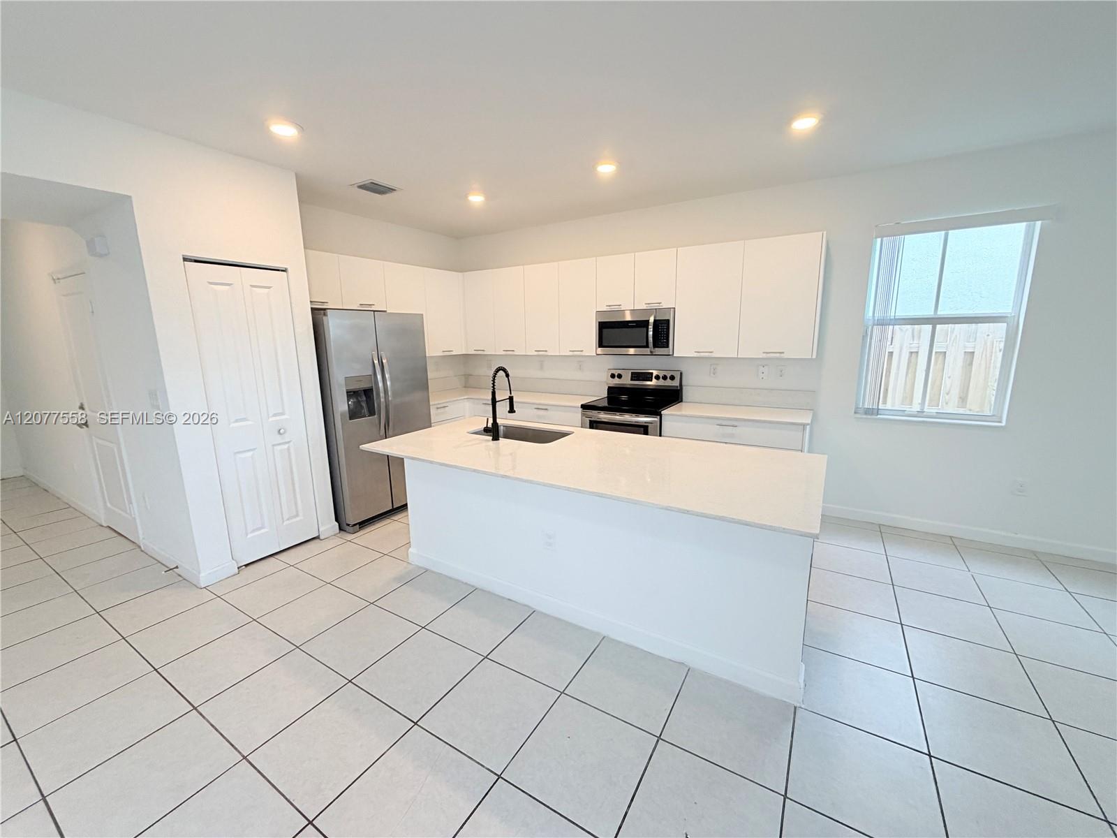 2405 NW 131st Cir — Photo 4