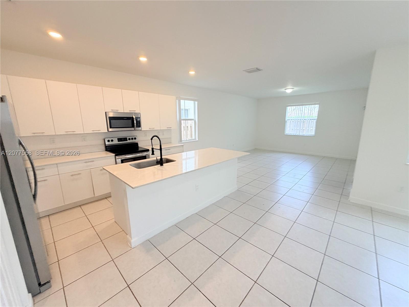 2405 NW 131st Cir — Photo 5