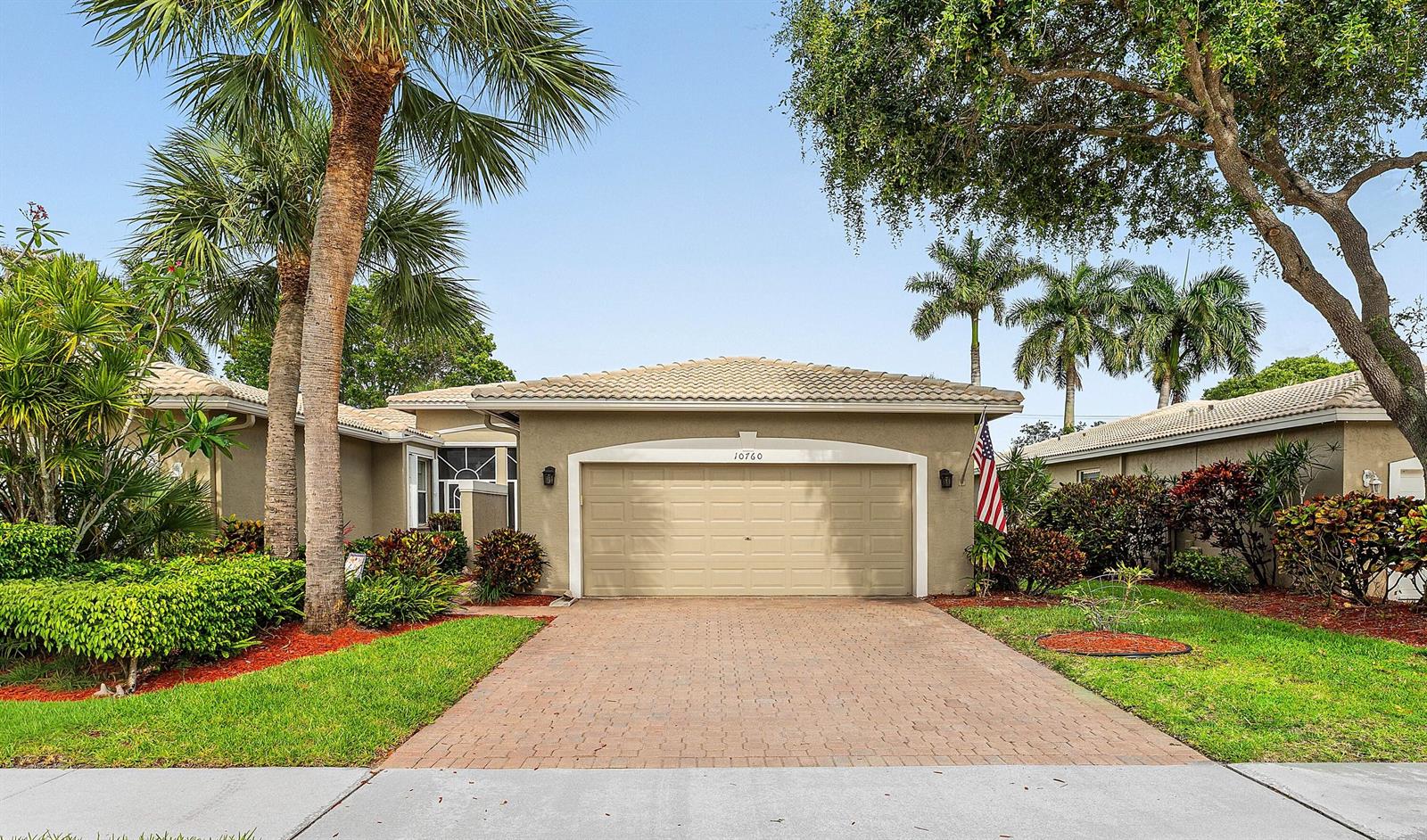 10760 Royal Caribbean Circle, Boynton Beach FL 33437