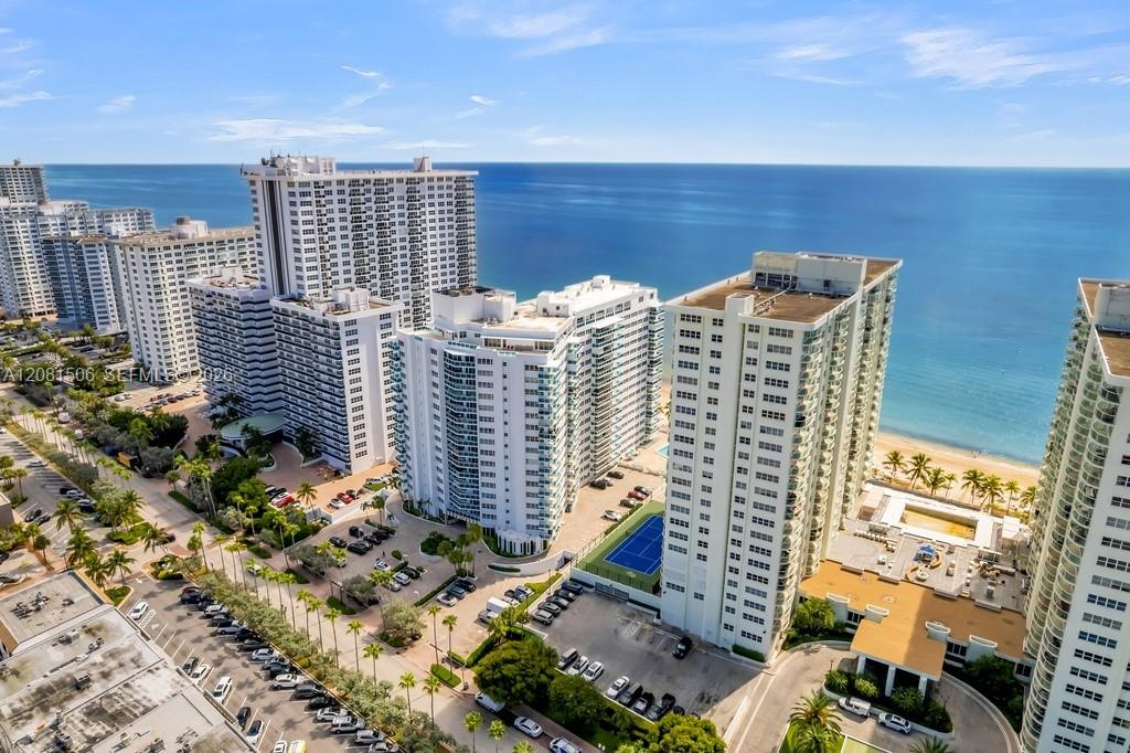 3430 Galt Ocean Dr # 305 — Photo 2