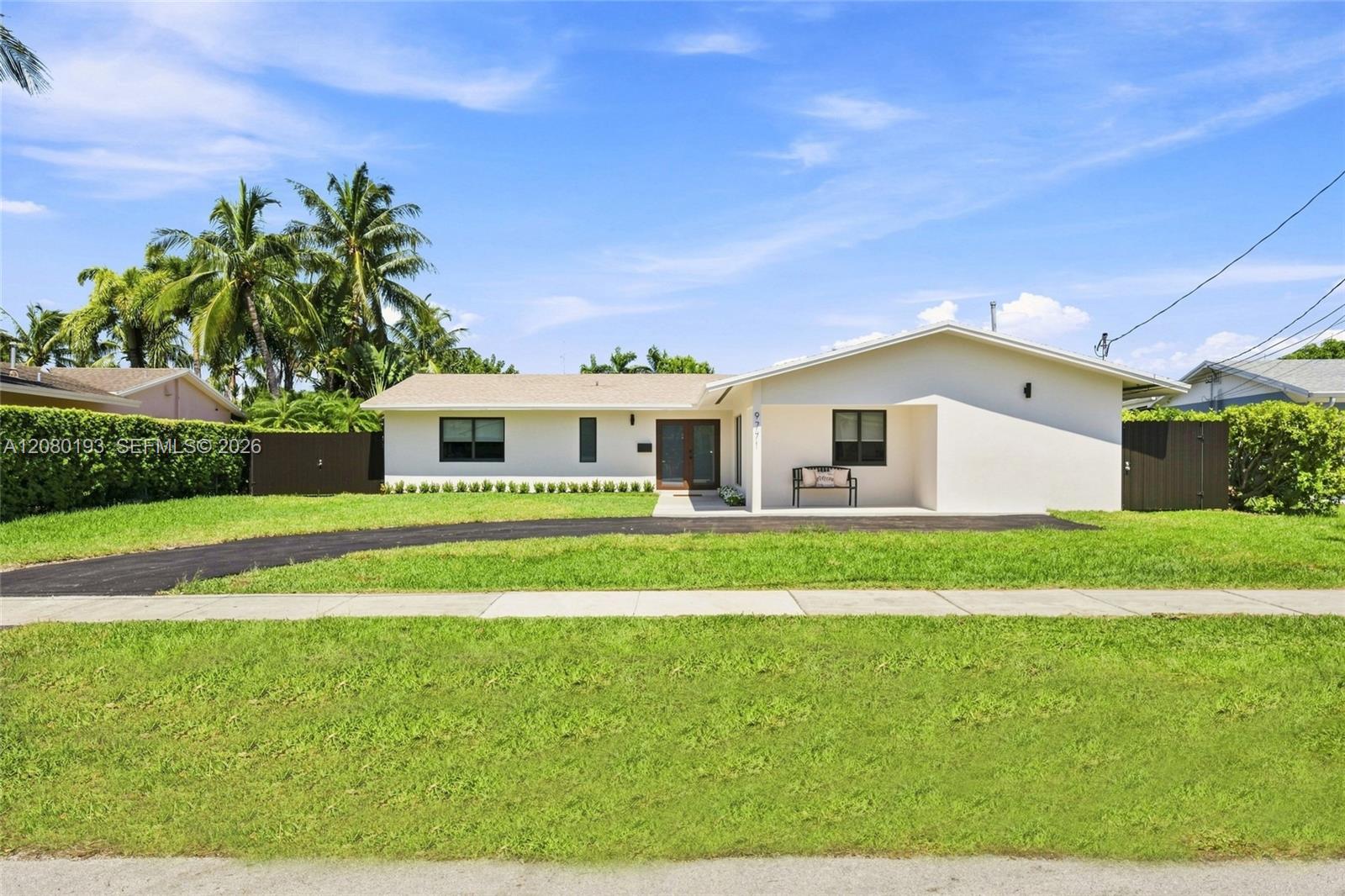 9771 Bel Aire Dr — Photo 3