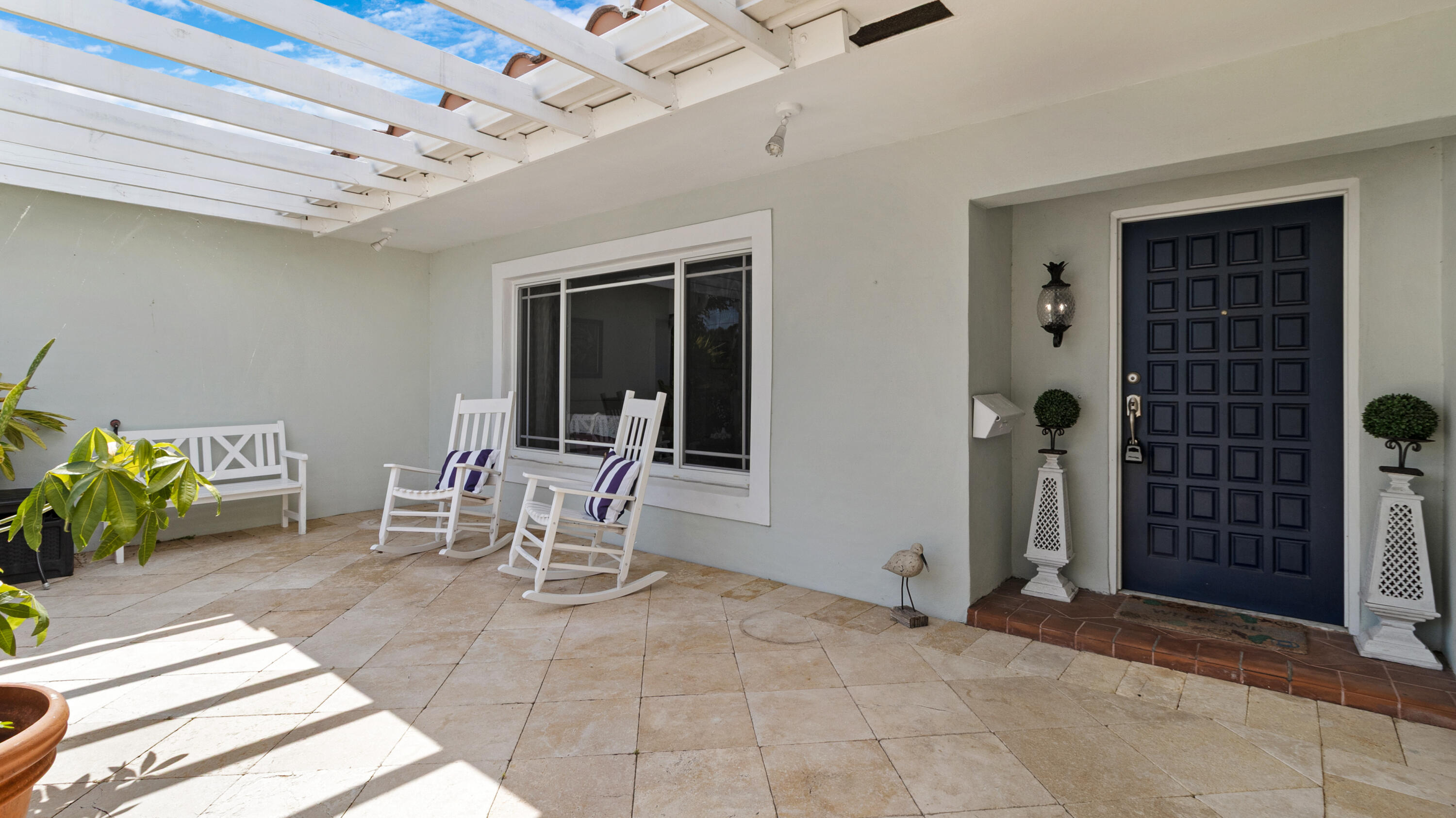 2750 NE 8TH Court — Photo 5