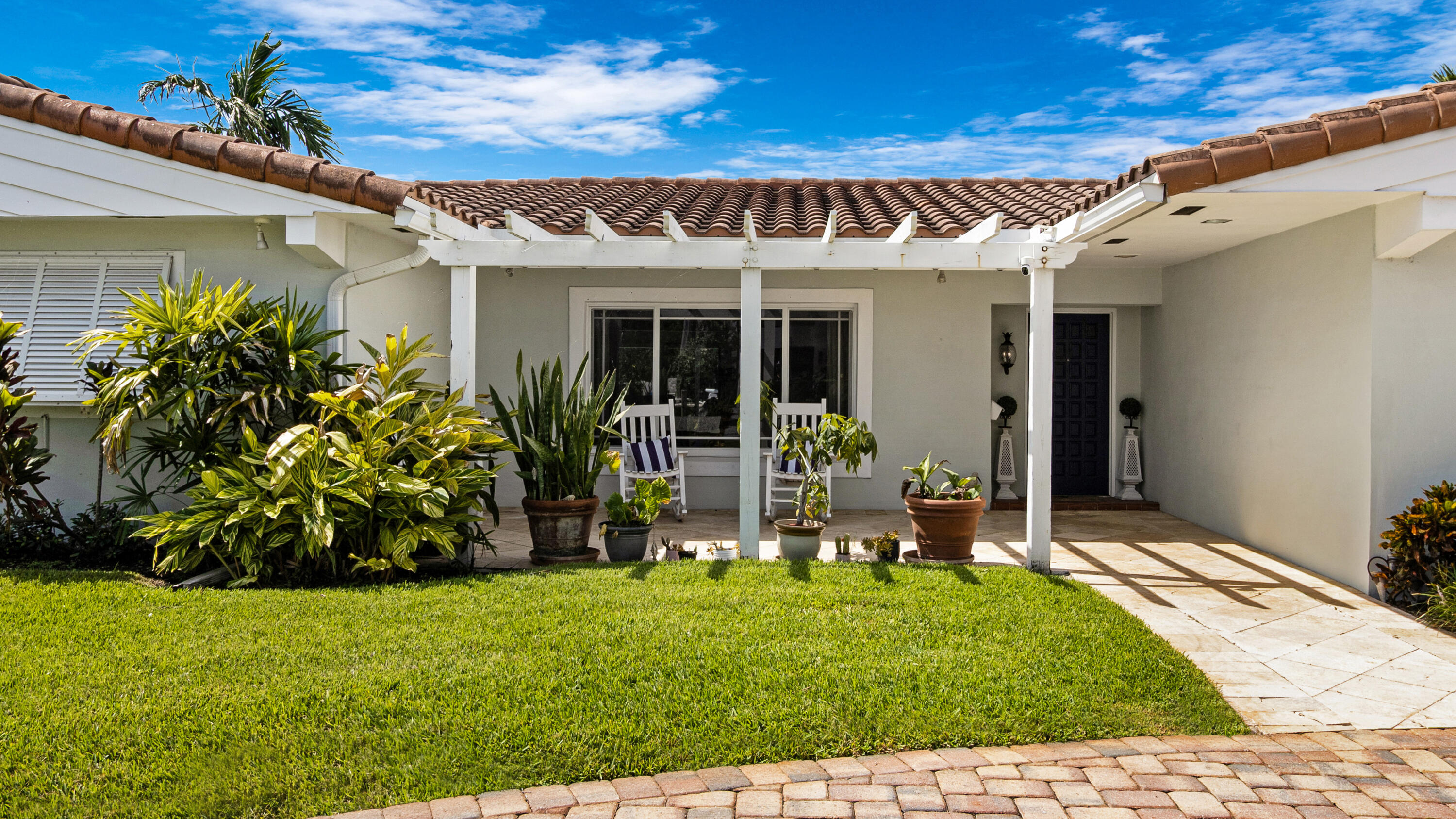 2750 NE 8TH Court — Photo 4