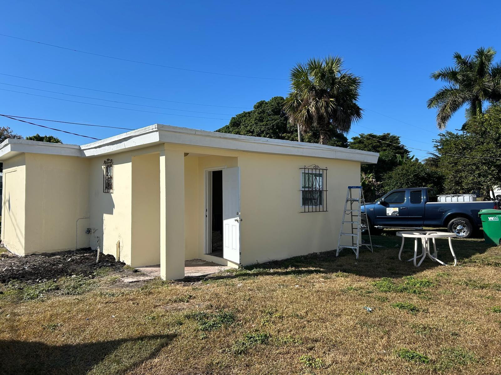 371 Banyan (REAR APT) Avenue, Pahokee FL 33476