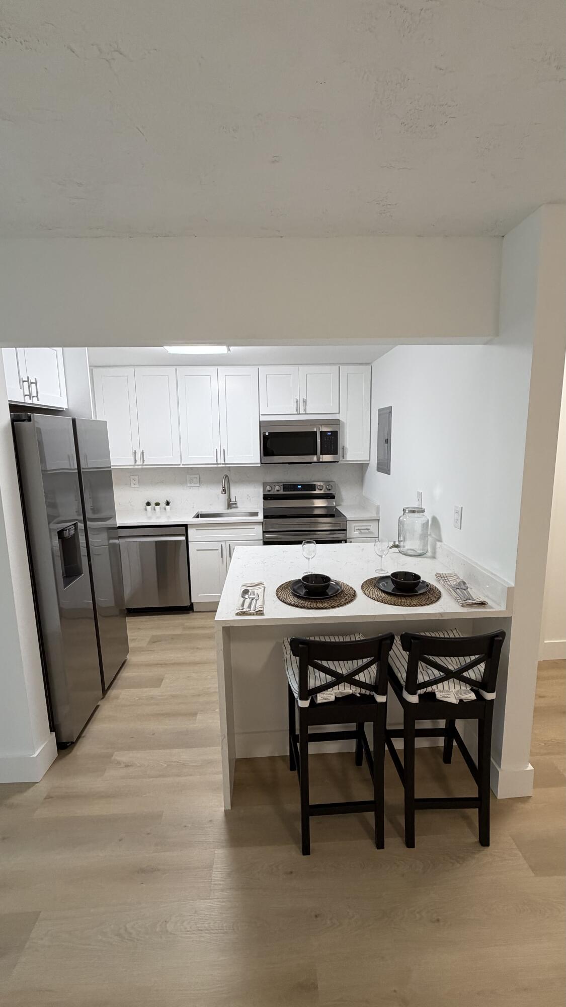 7300 NW 17th Street # 305, Plantation FL 33313
