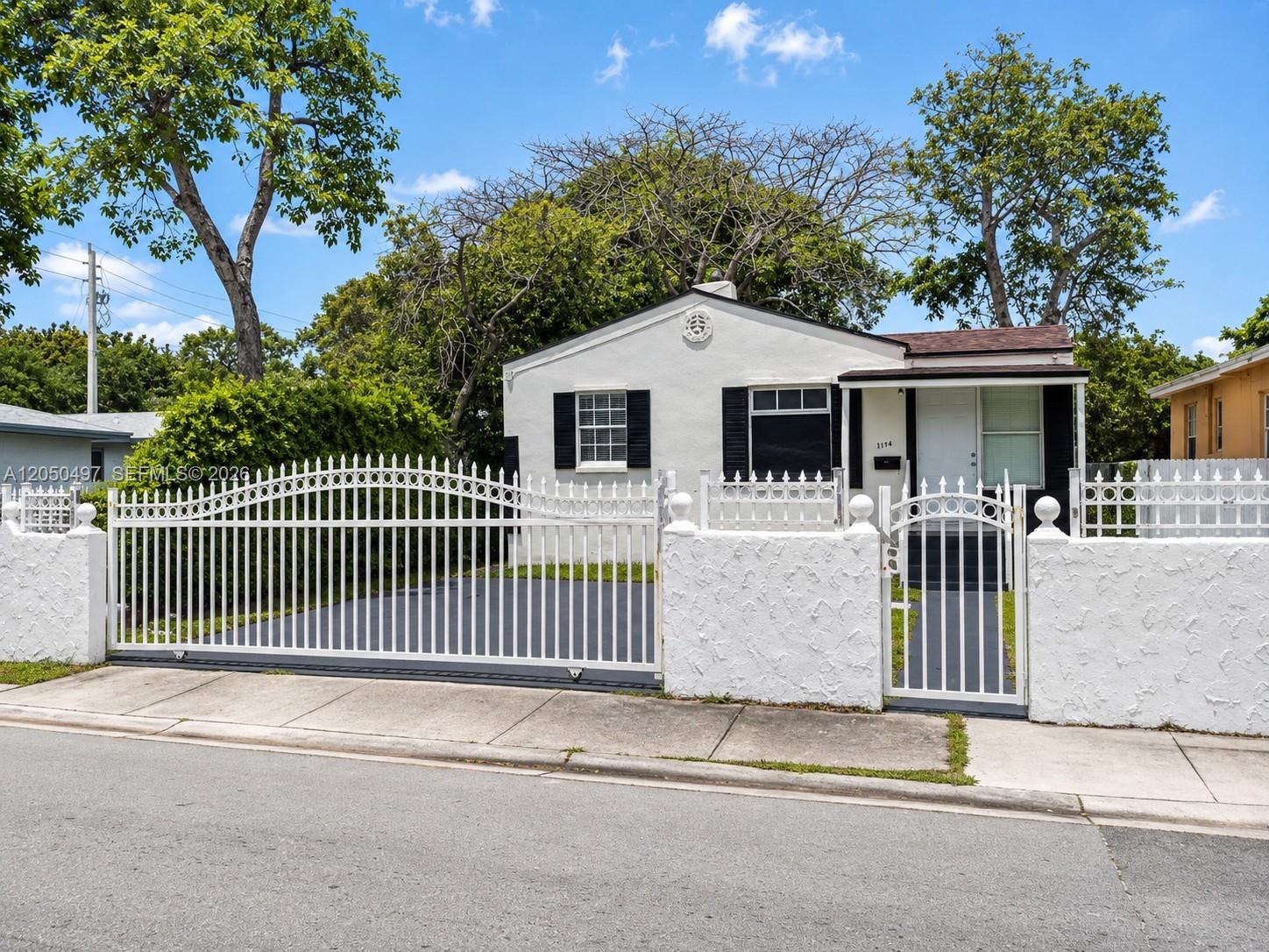 1114 NW 59th St, Miami FL 33127