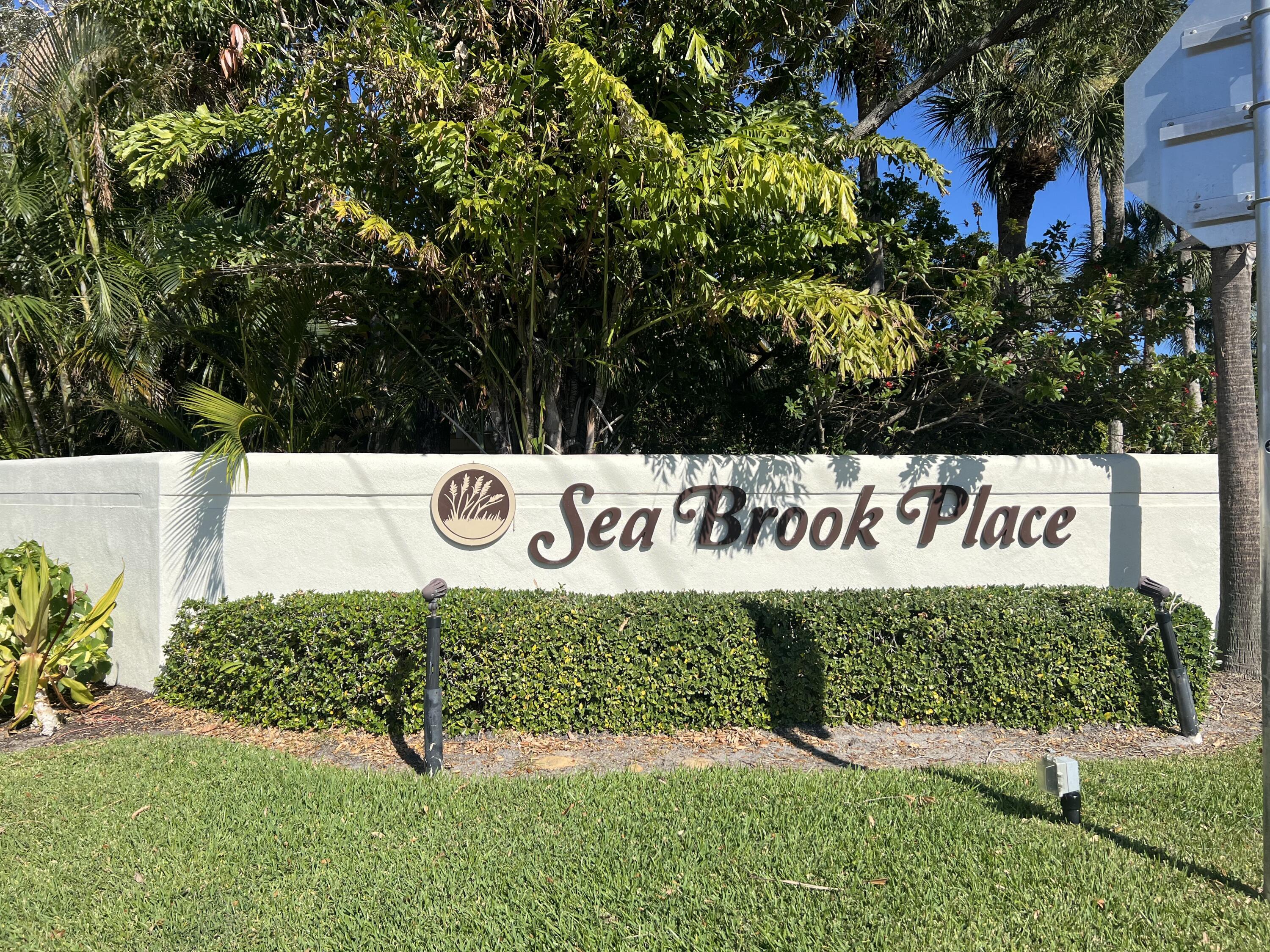 169 Seabreeze Circle — Photo 3
