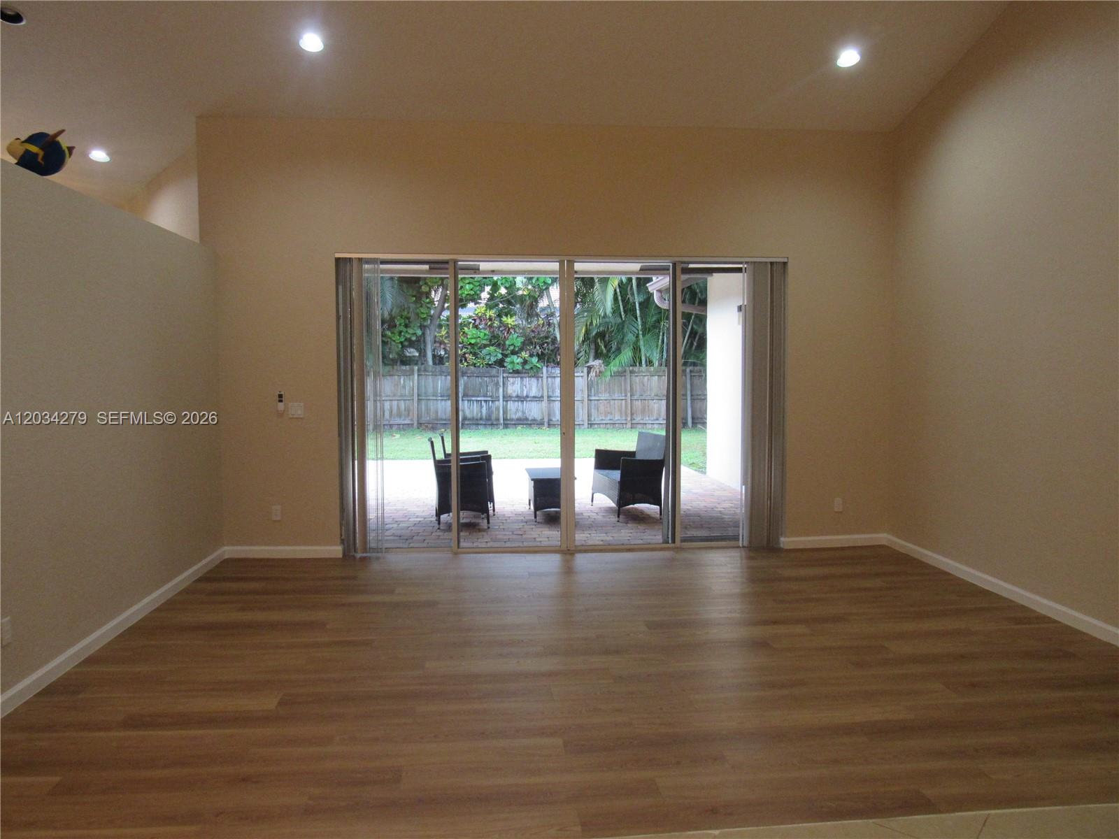 10255 Guatemala St — Photo 4