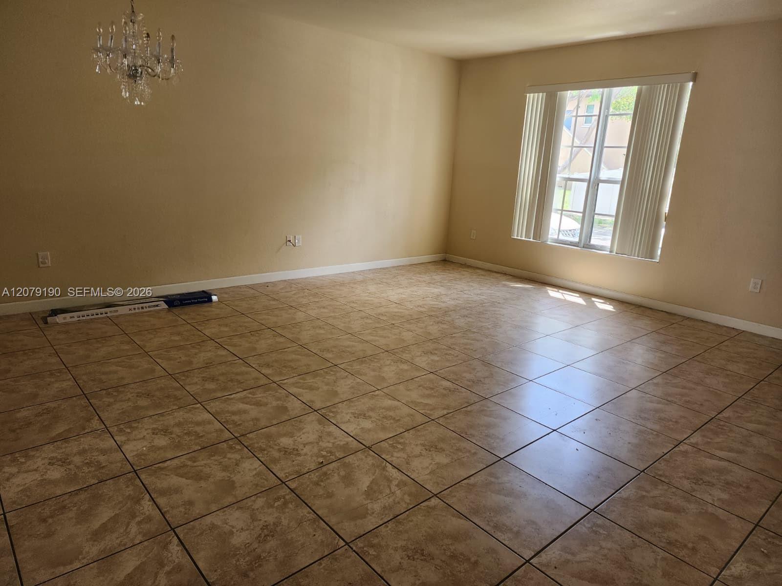 9224 SW 170th Pl — Photo 2