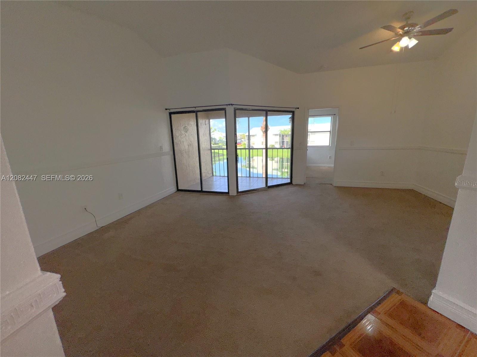 1190 Washington Cir # 1190E — Photo 3