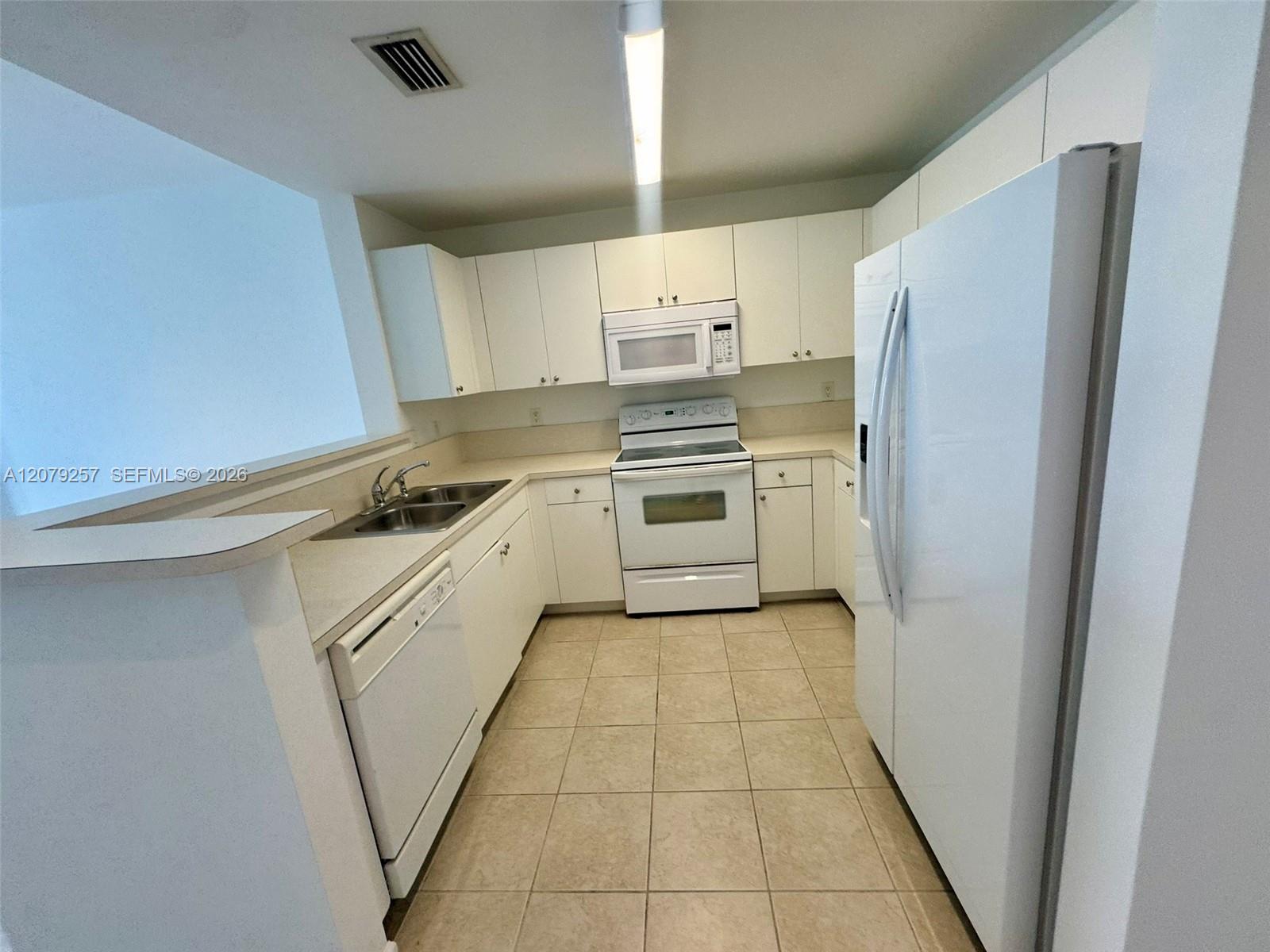 10 Aragon Ave # 1008 — Photo 3