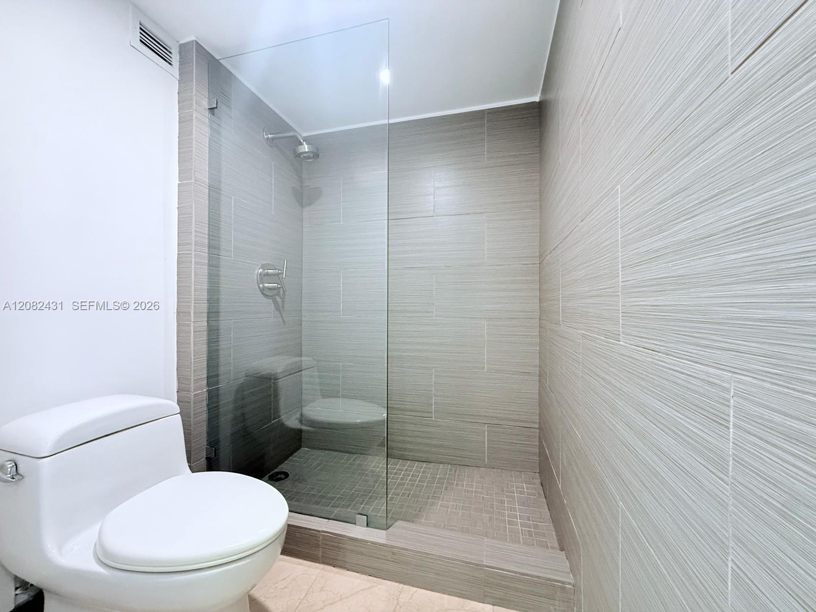 2301 Collins Ave # 621 — Photo 5