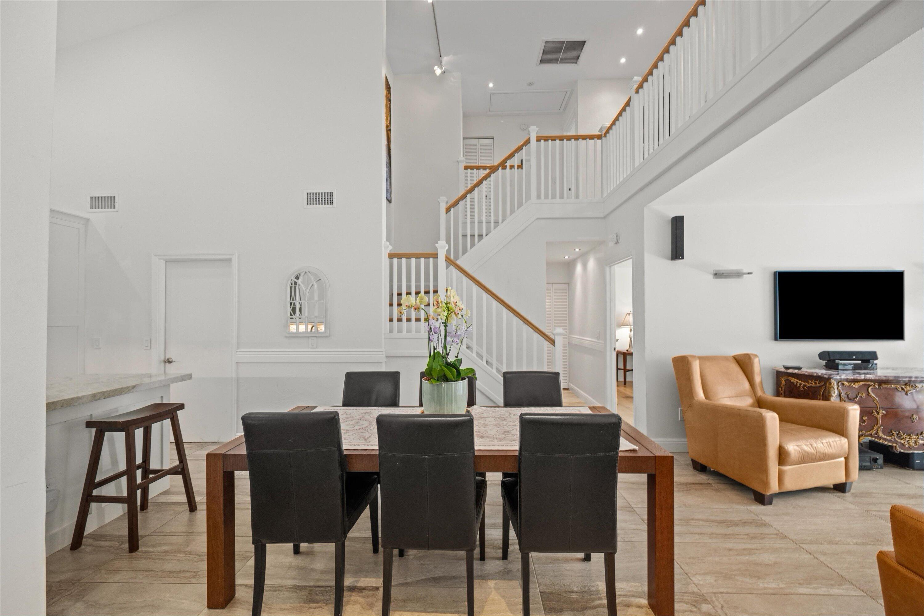 13514 Fountain View Boulevard — Photo 4