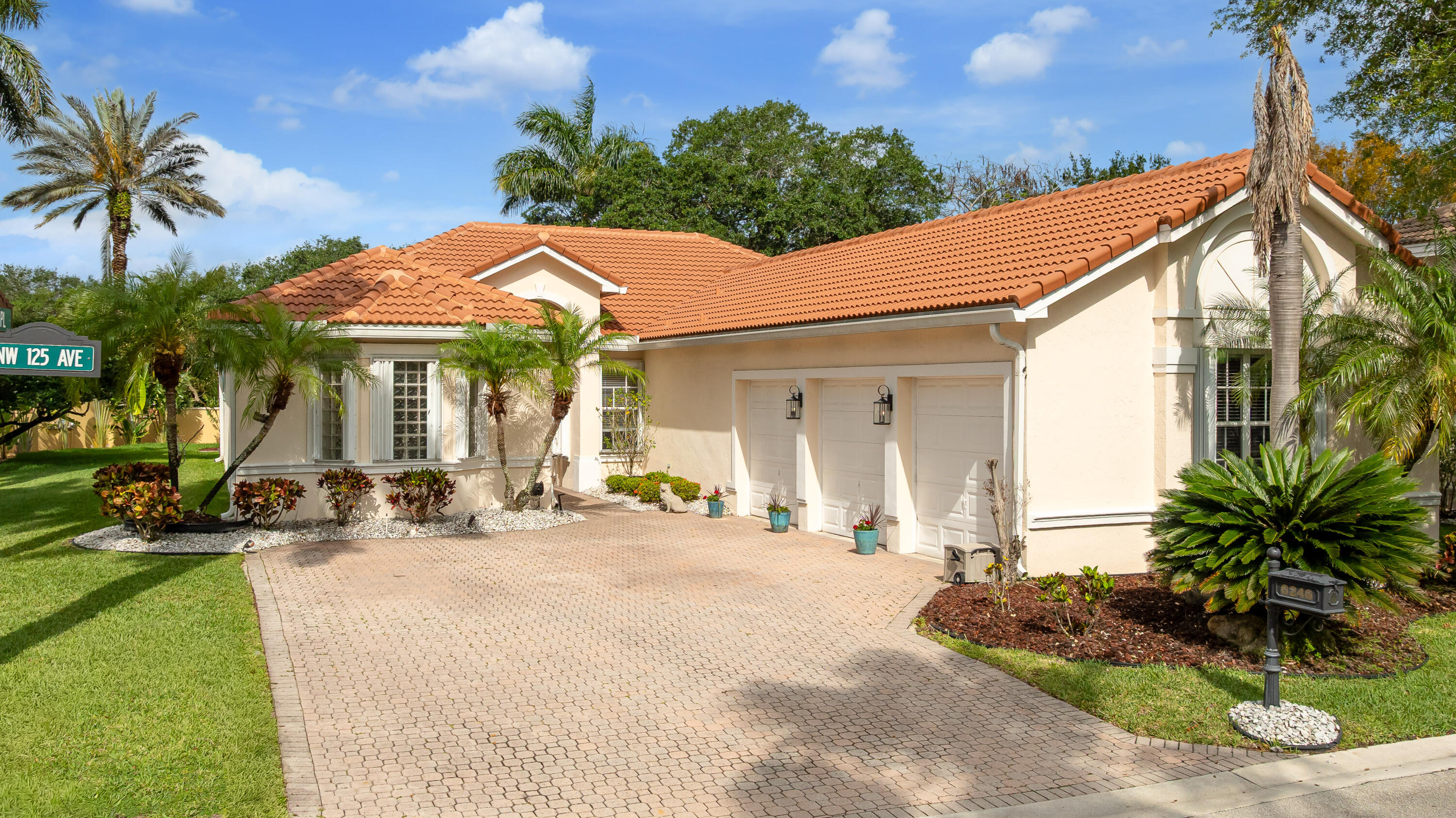 6246 NW 125th Avenue, Coral Springs FL 33076