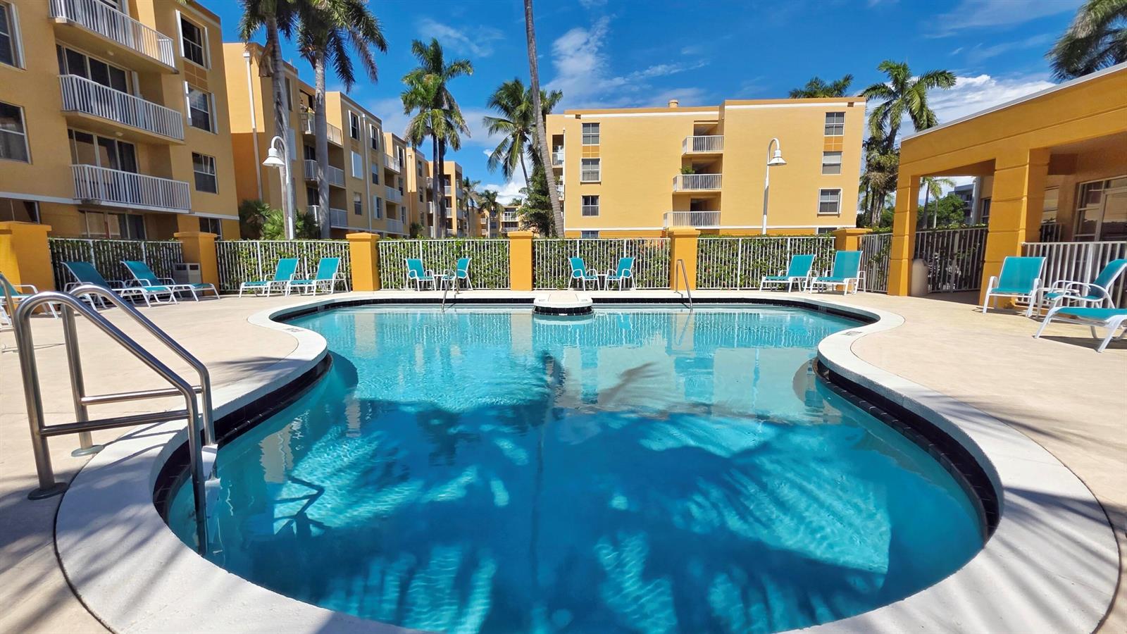 1341 SE 3rd Avenue # 307, Dania Beach FL 33004