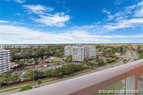 1351 NE Miami Gardens Dr # 1425E — Photo 2