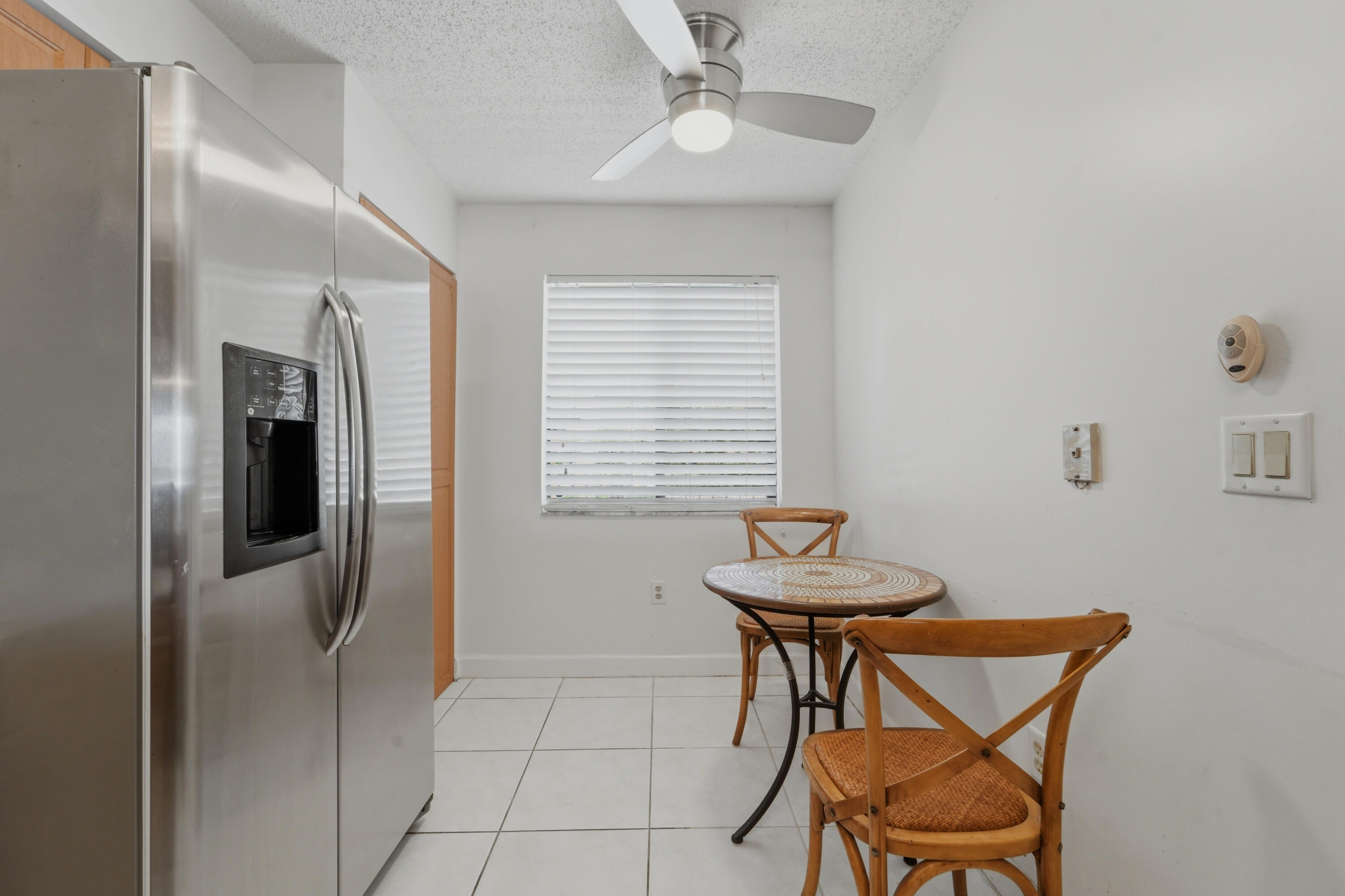 6093 POINTE REGAL Circle # 209 — Photo 3