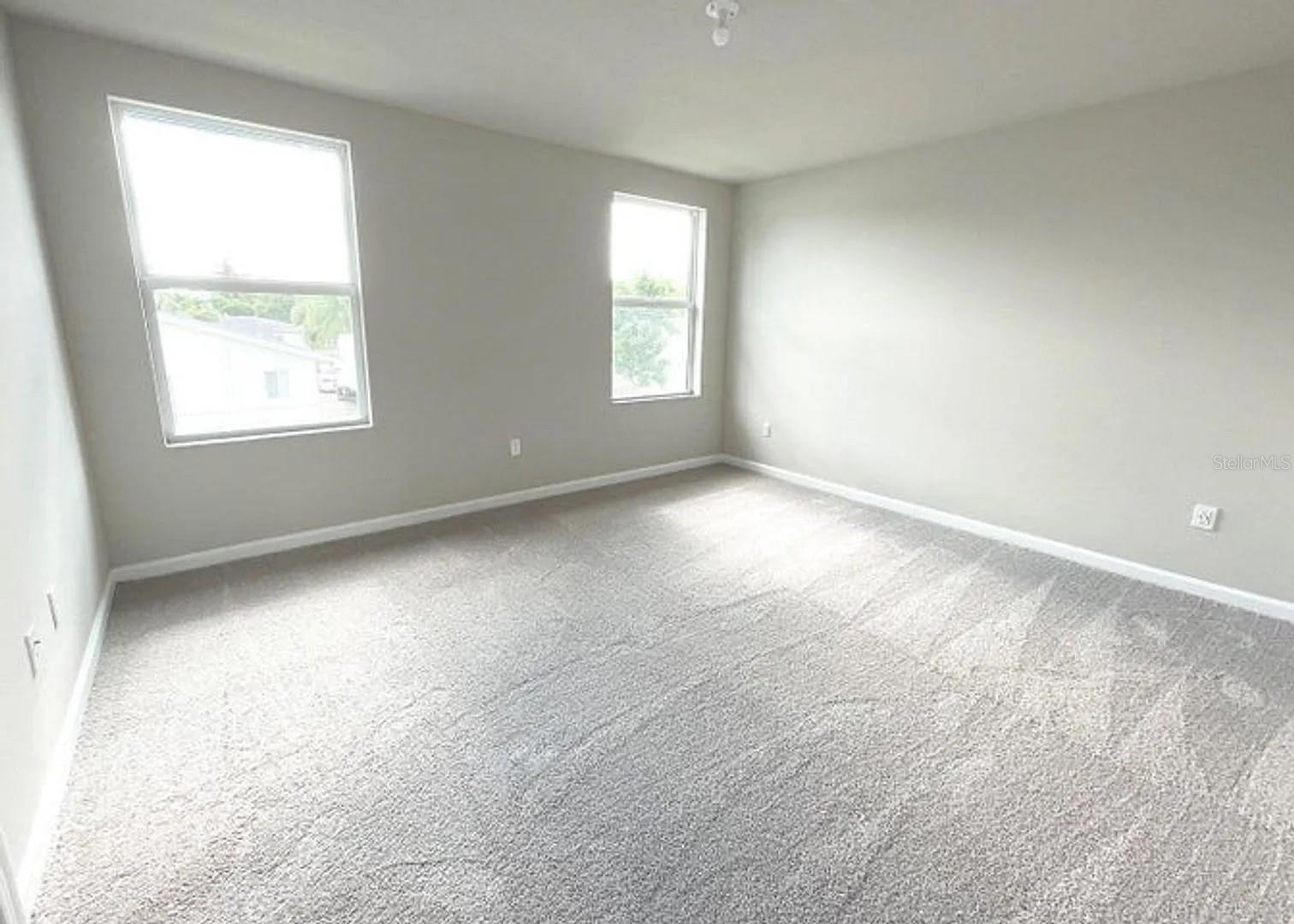 1648 Lindley Street — Photo 4