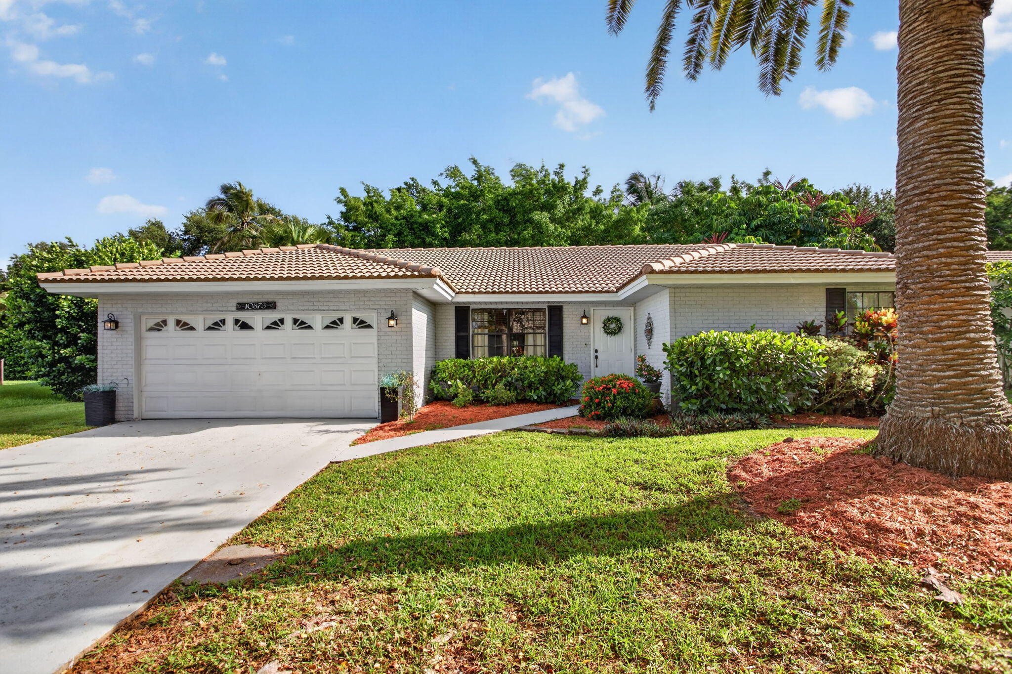 10873 NW 10th Place — Photo 2