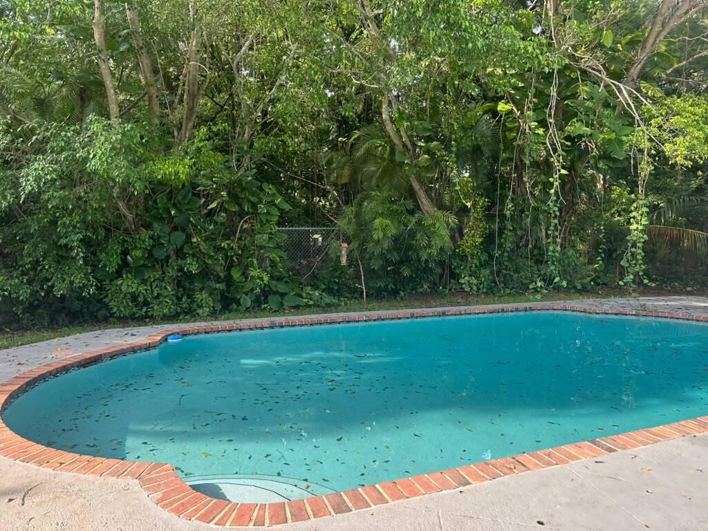 10873 NW 10th Place — Photo 5