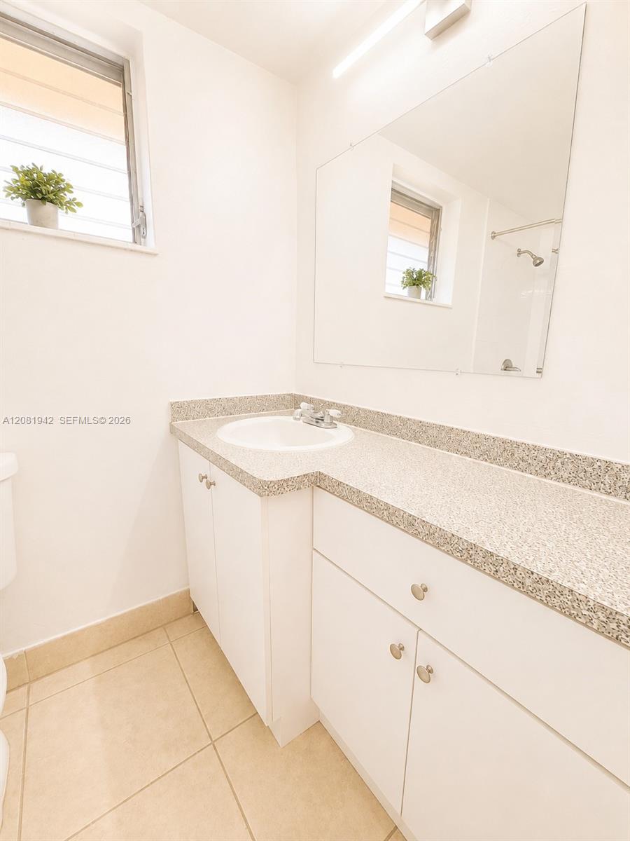 6850 W 14th Ct # B17 — Photo 5