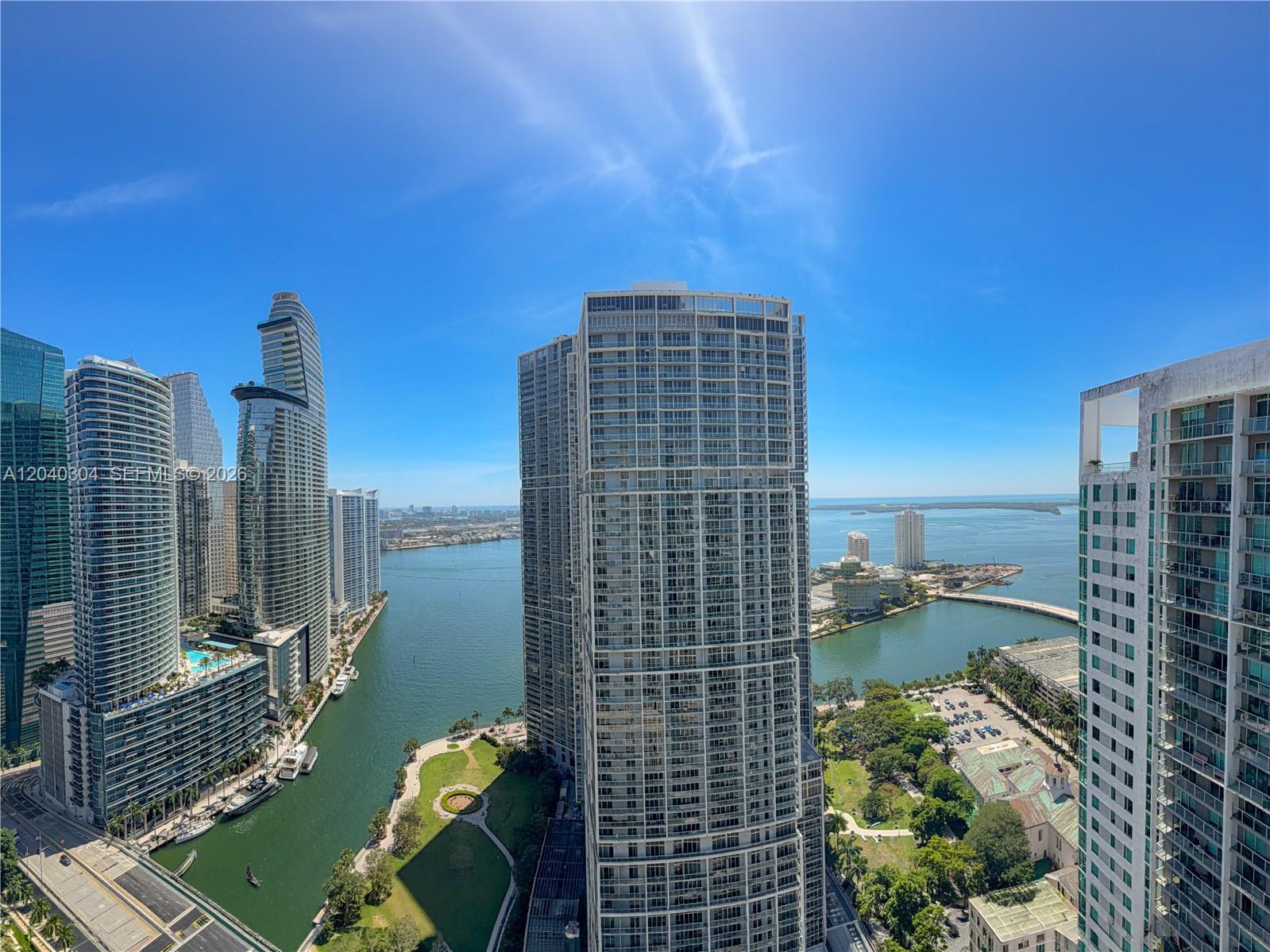 77 SE 5th St # 4015, Miami FL 33131