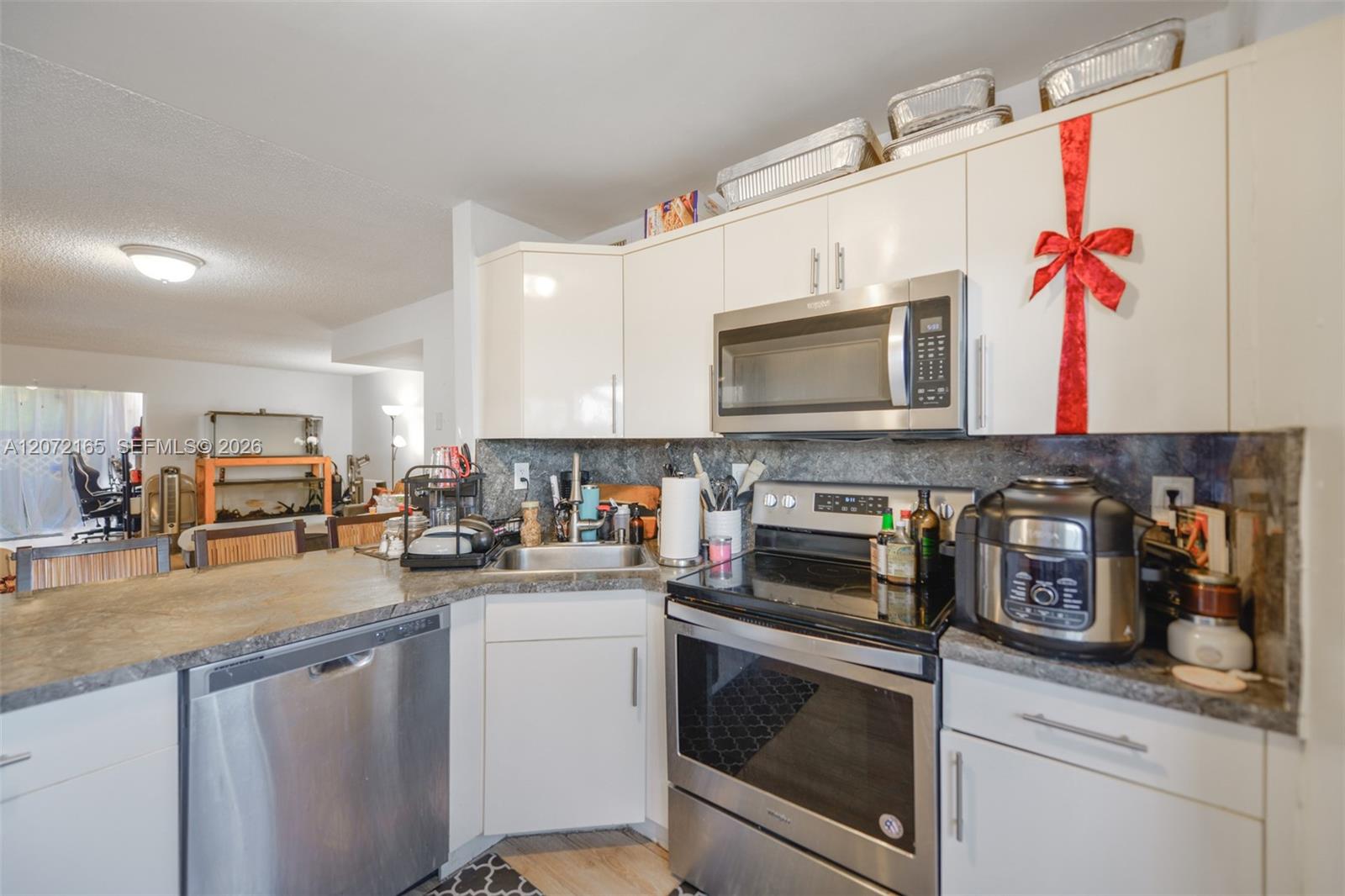 8923 NE 4th Ave Rd # 8923 — Photo 5