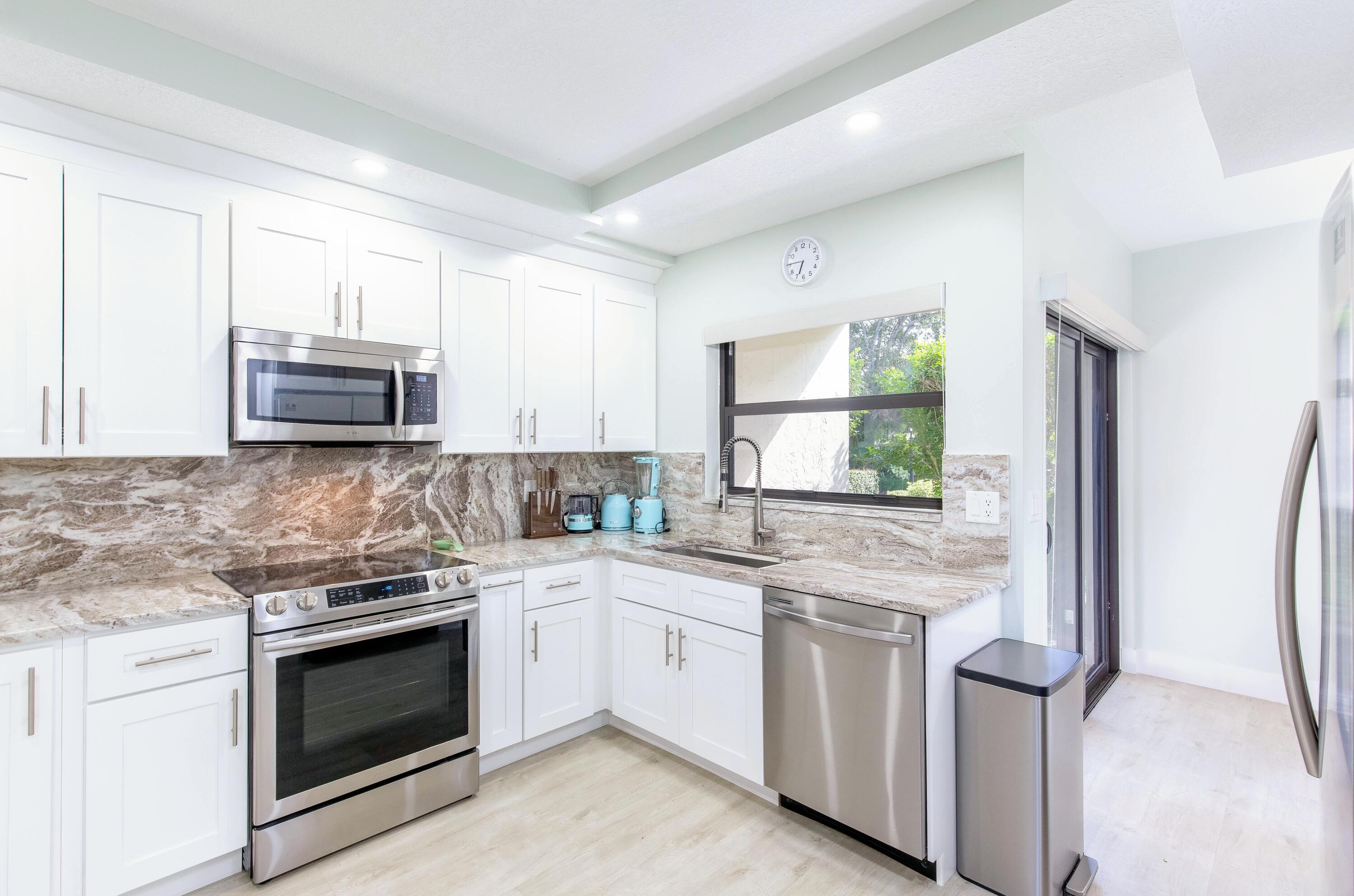 11267 Pond View B102 Drive # B102 — Photo 3