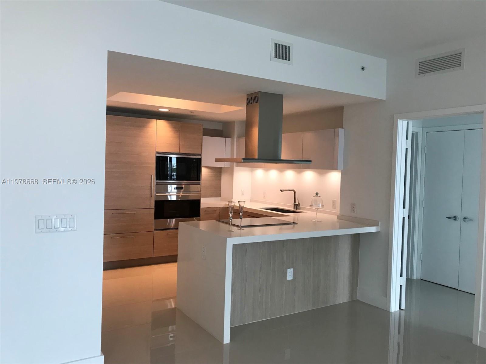 17111 Biscayne Blvd # 408, North Miami Beach FL 33160