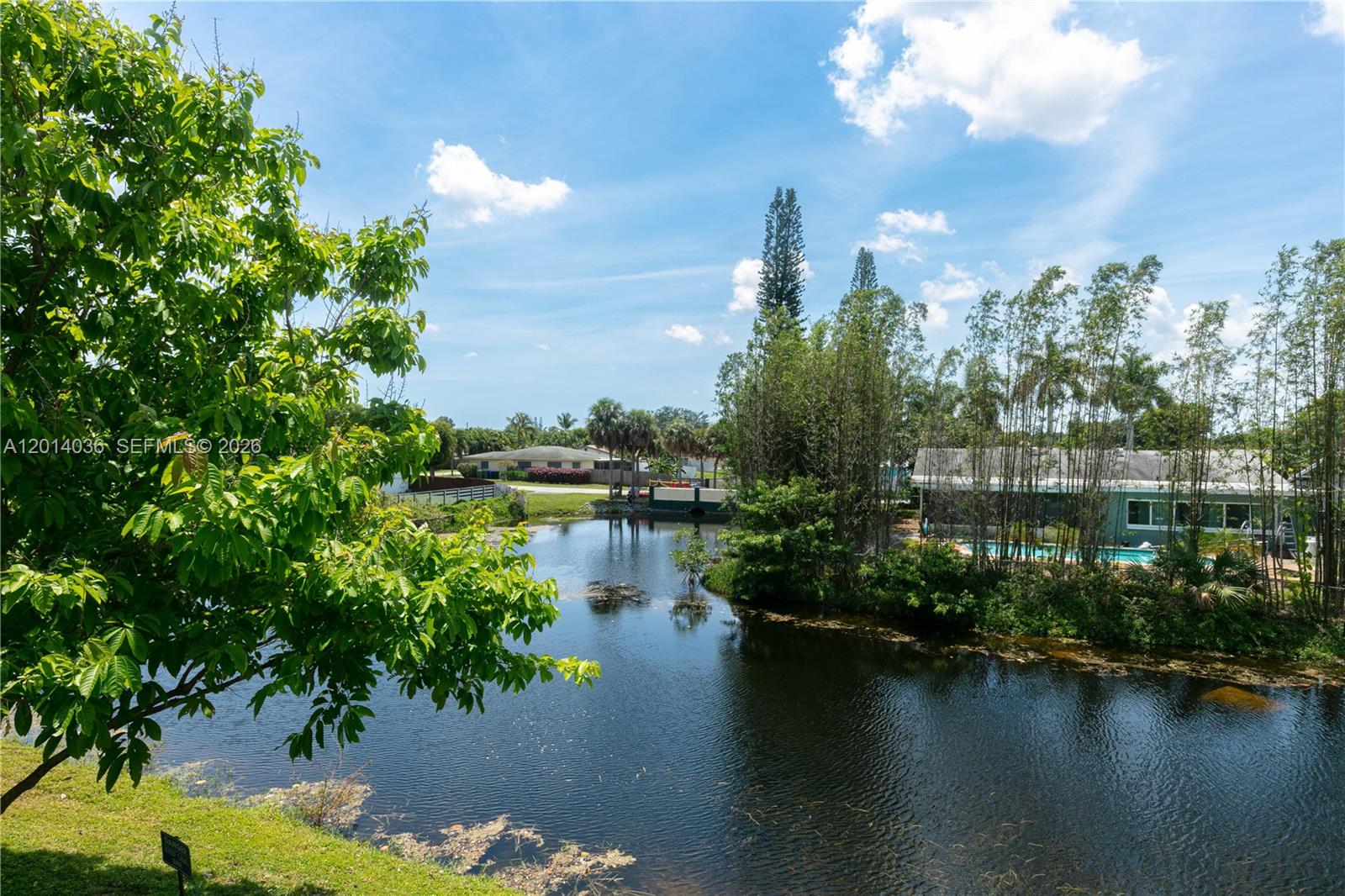 717 Gardens Dr # 201, Pompano Beach FL 33069