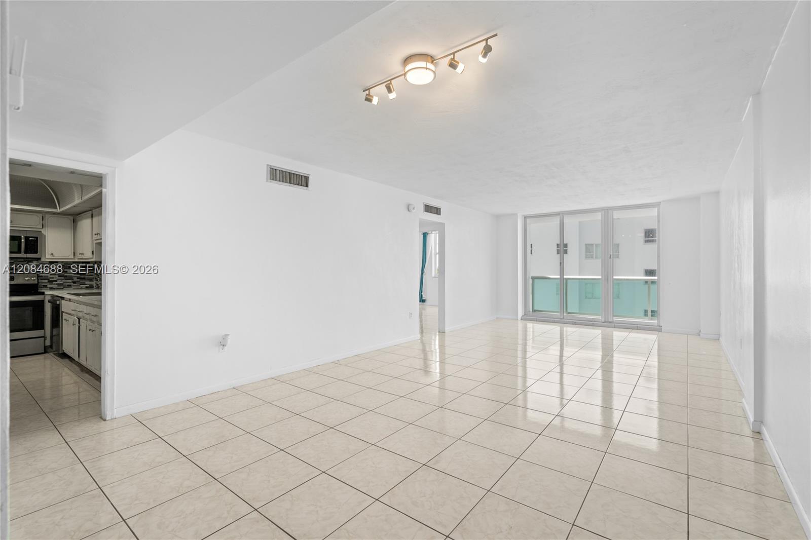 5001 Collins Ave # 5E, Miami Beach FL 33140
