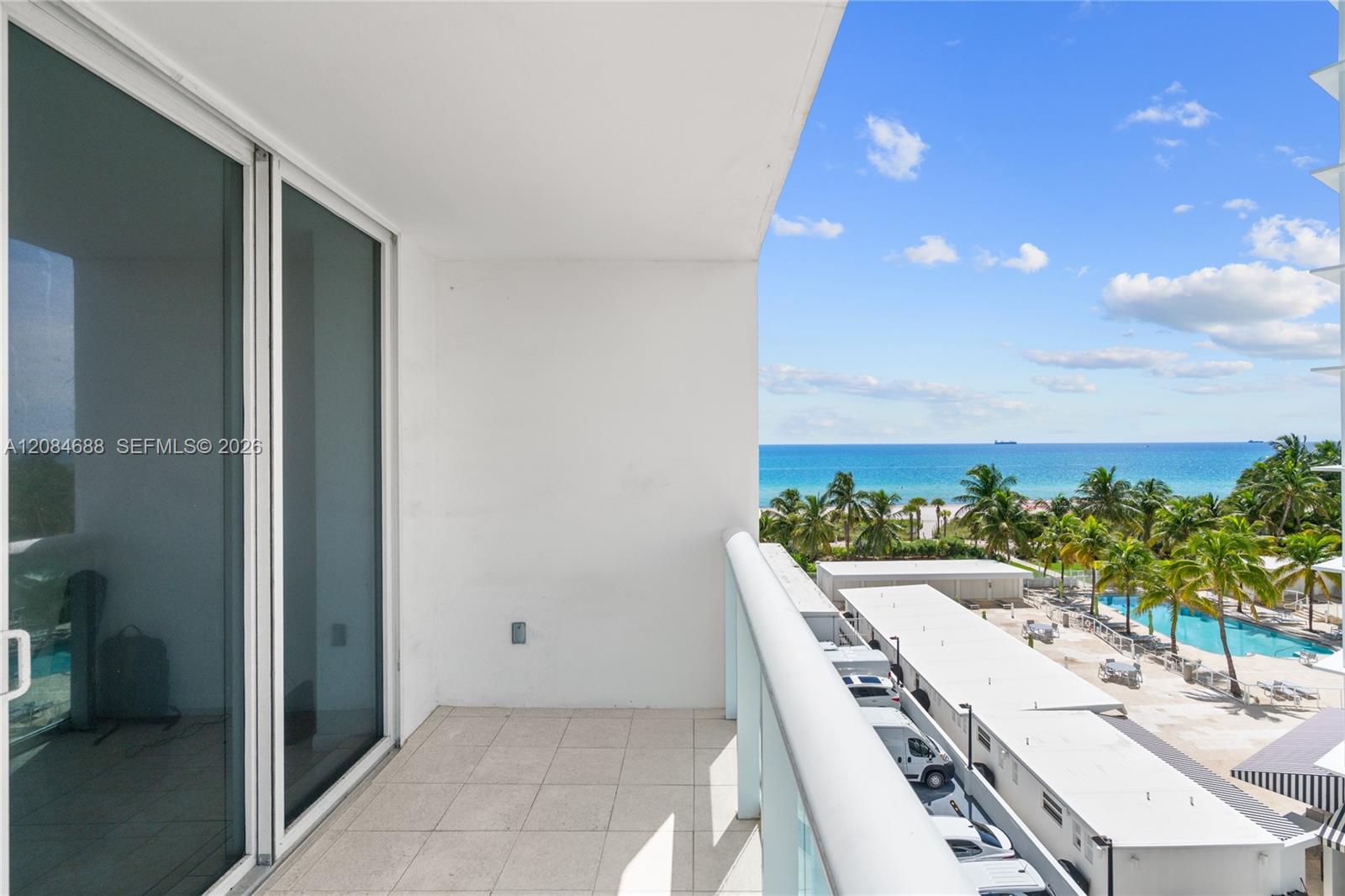 5001 Collins Ave # 5E — Photo 2