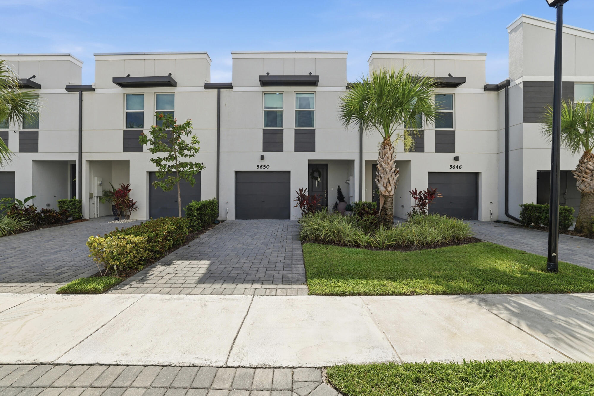 5650 Enclave Drive, Mangonia Park FL 33407
