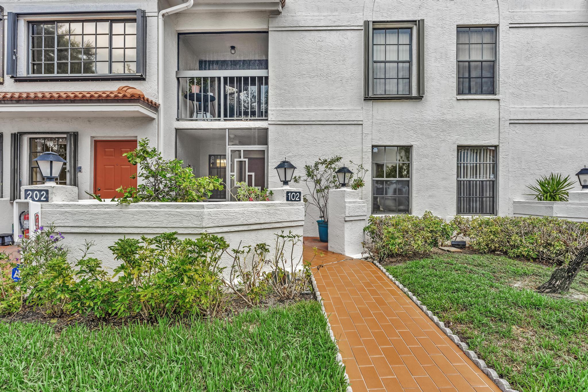 9632 Sills Drive E # 102 — Photo 3