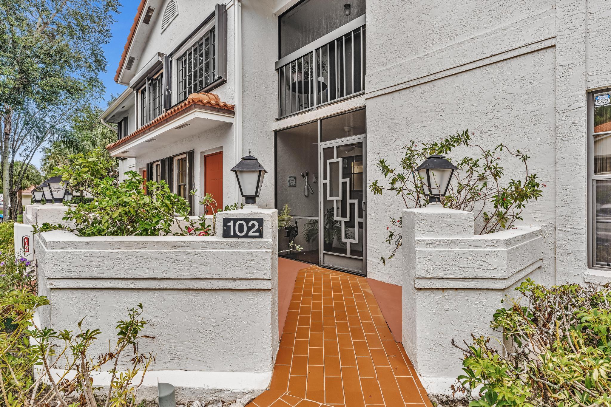 9632 Sills Drive E # 102 — Photo 4