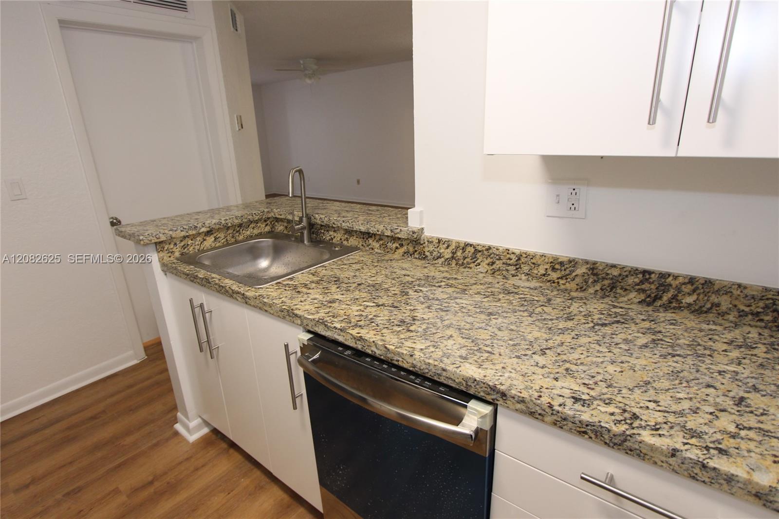 2881 N Oakland Forest Dr # 206 — Photo 5