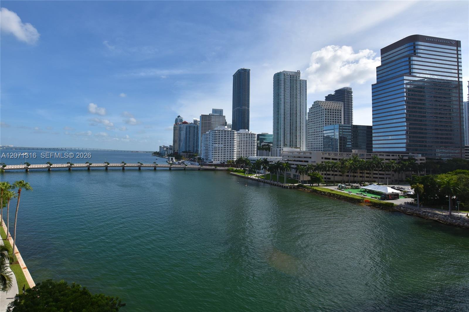 801 Brickell Key Blvd # 701 View 2