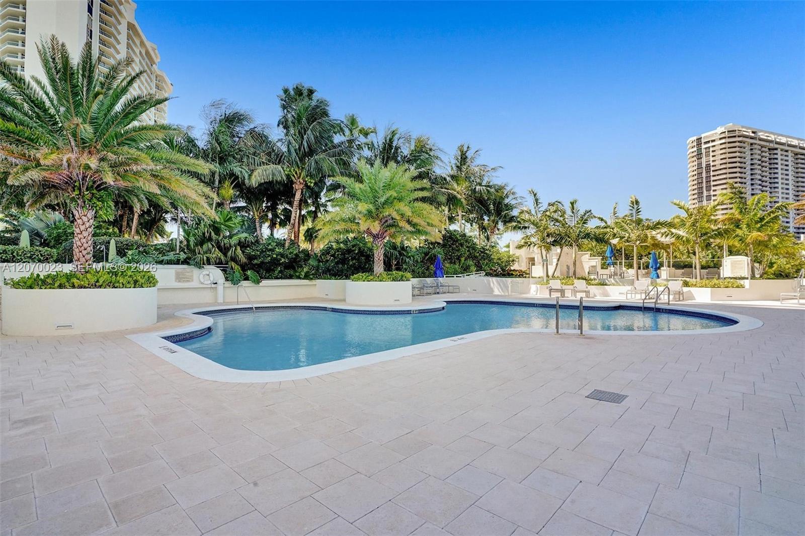 3000 Island Blvd # 1106 View 10