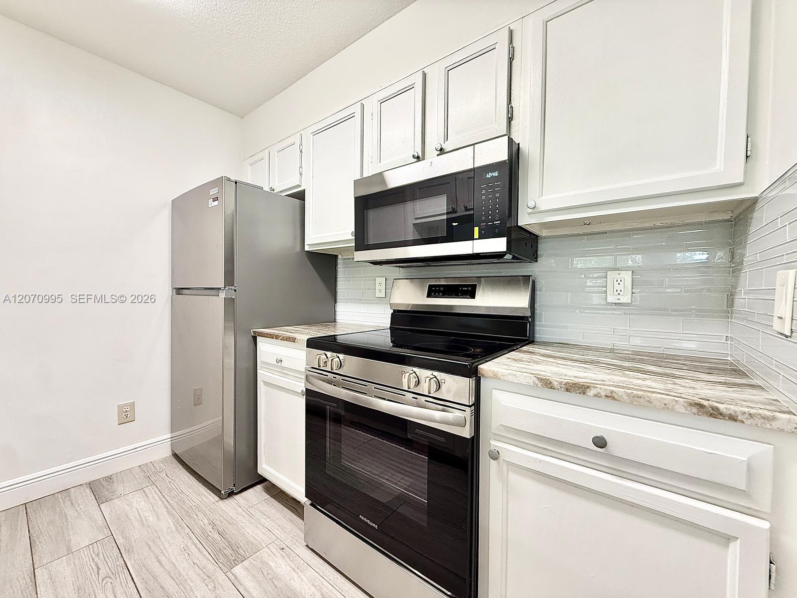 277 Cypress Point Dr # 277 — Photo 4