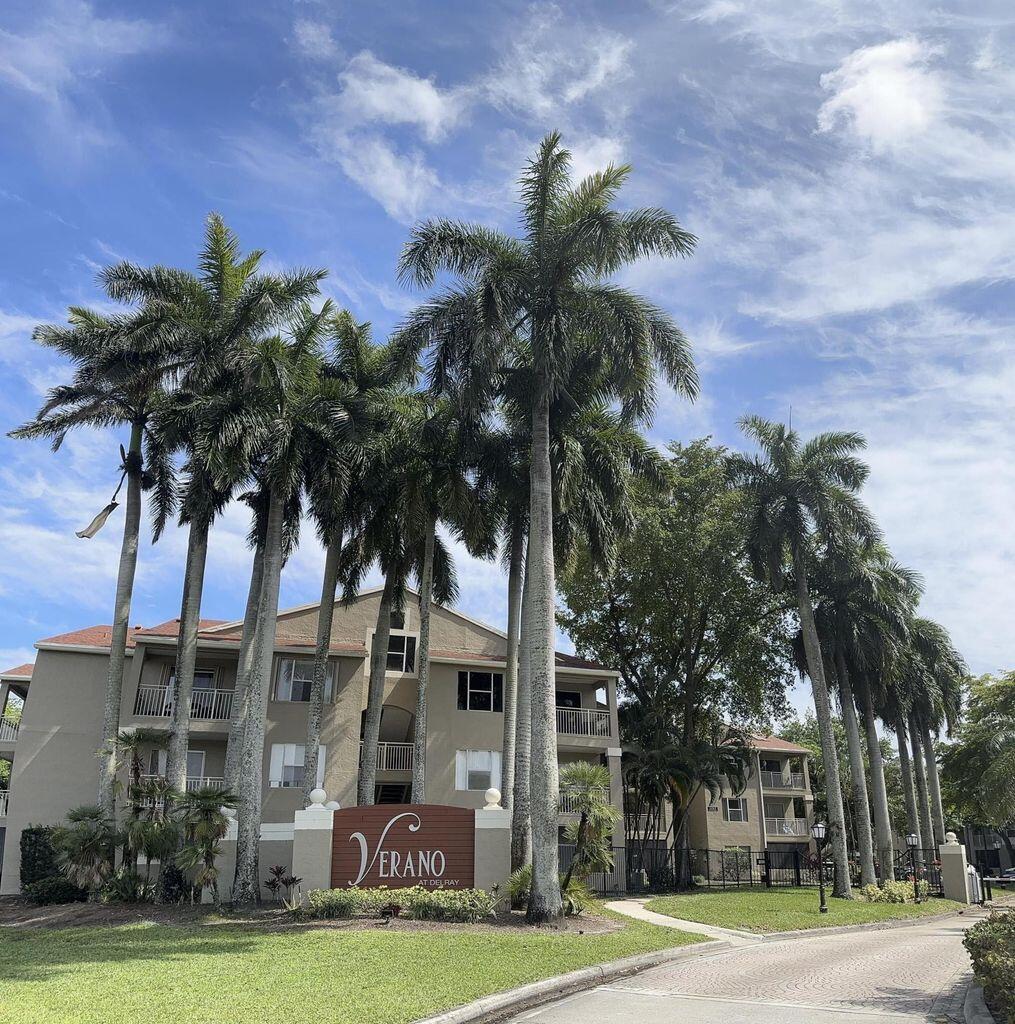 1760 Palm Cove Boulevard # 106, Delray Beach FL 33445